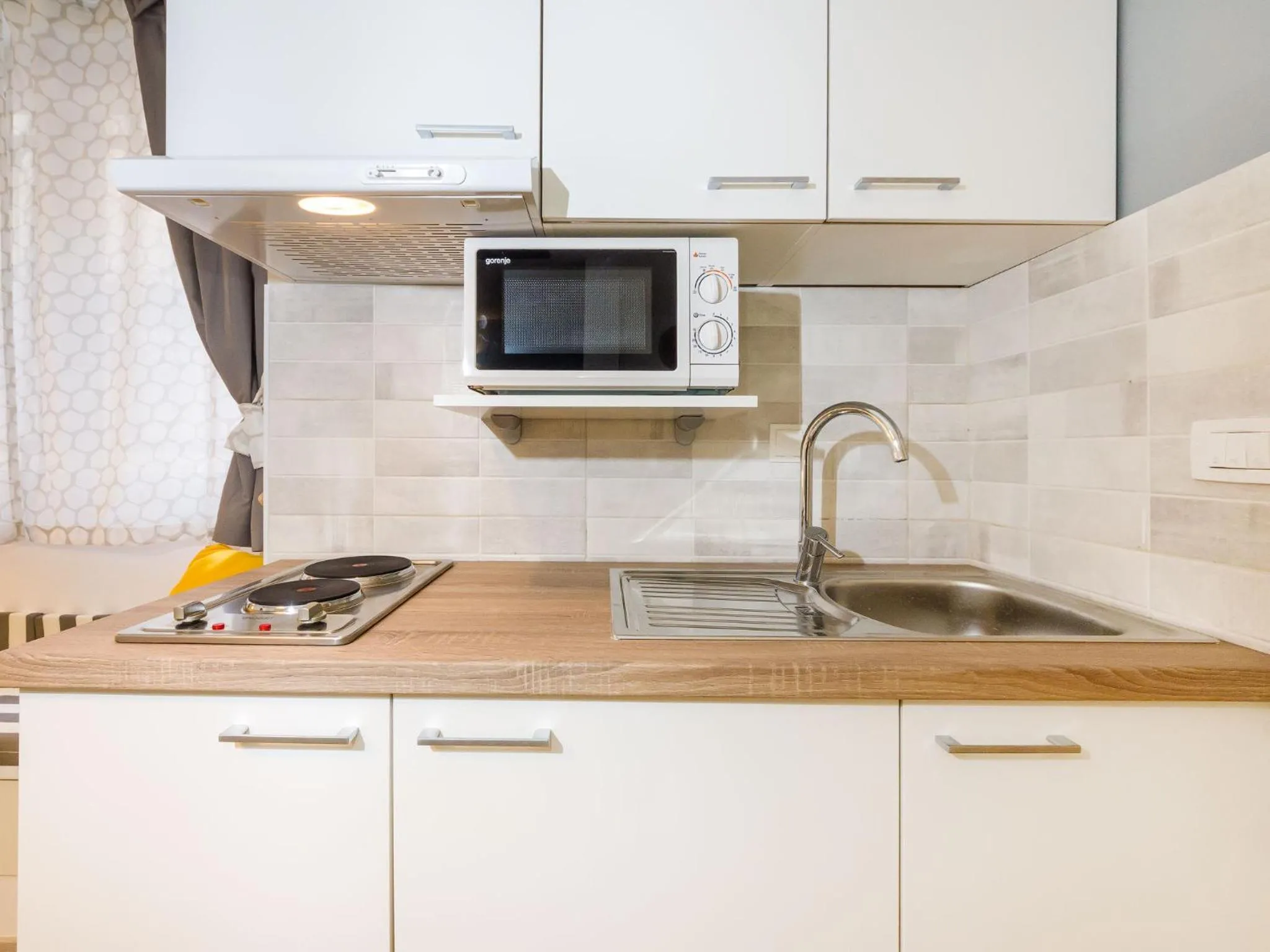 Kitchen or kitchenette in Navis Luxury Apartments