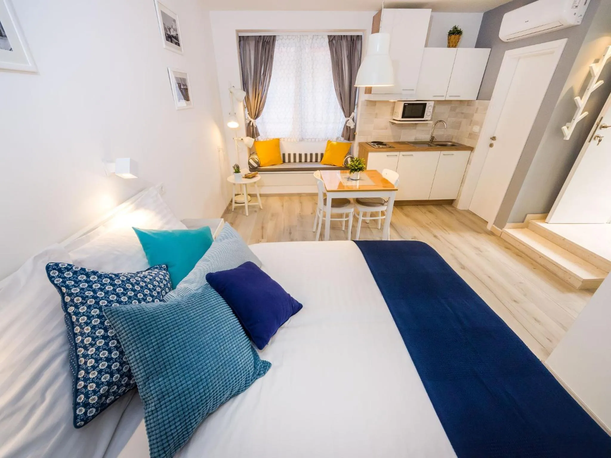 Bed in Navis Luxury Apartments