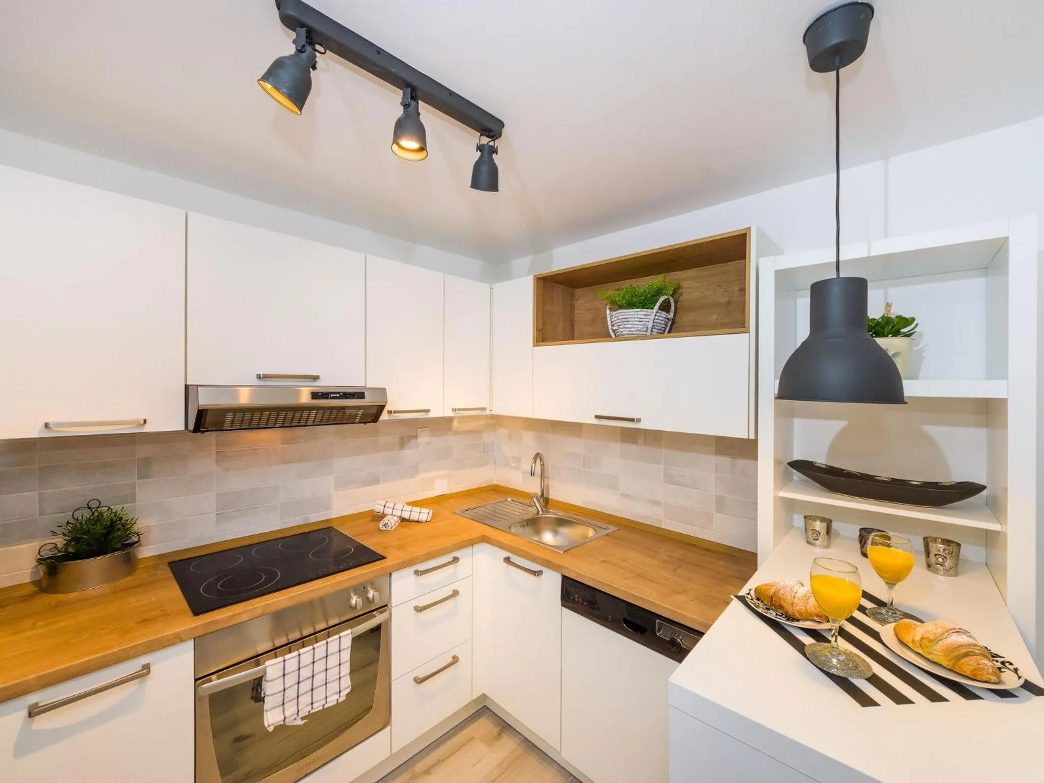 Coffee/tea facilities in Navis Luxury Apartments