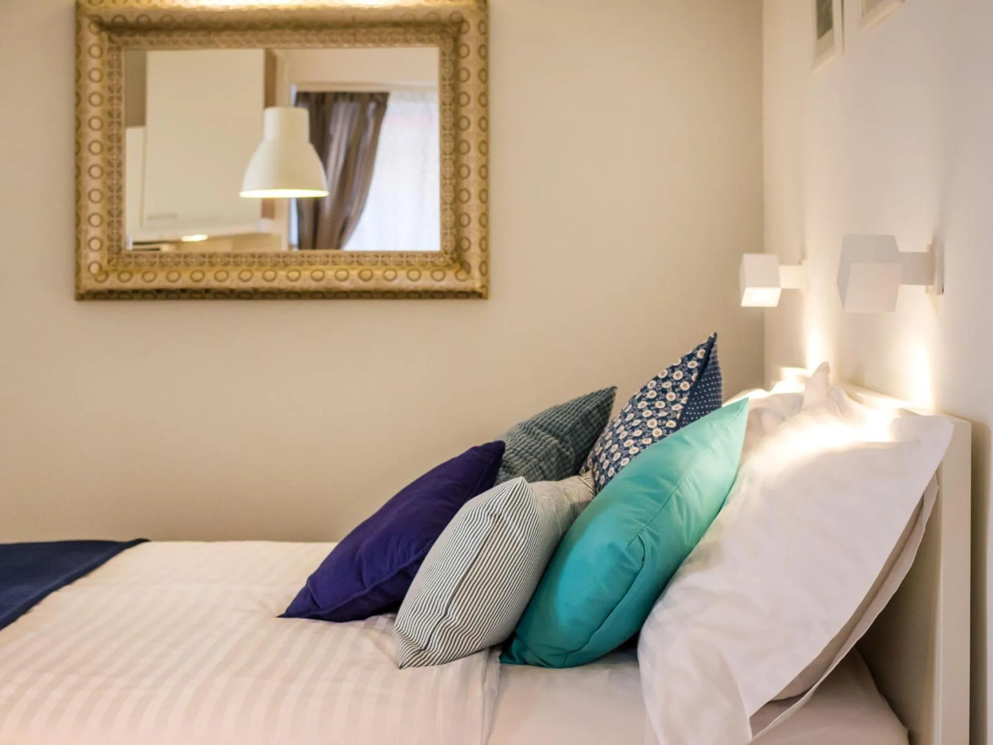 Bed in Navis Luxury Apartments