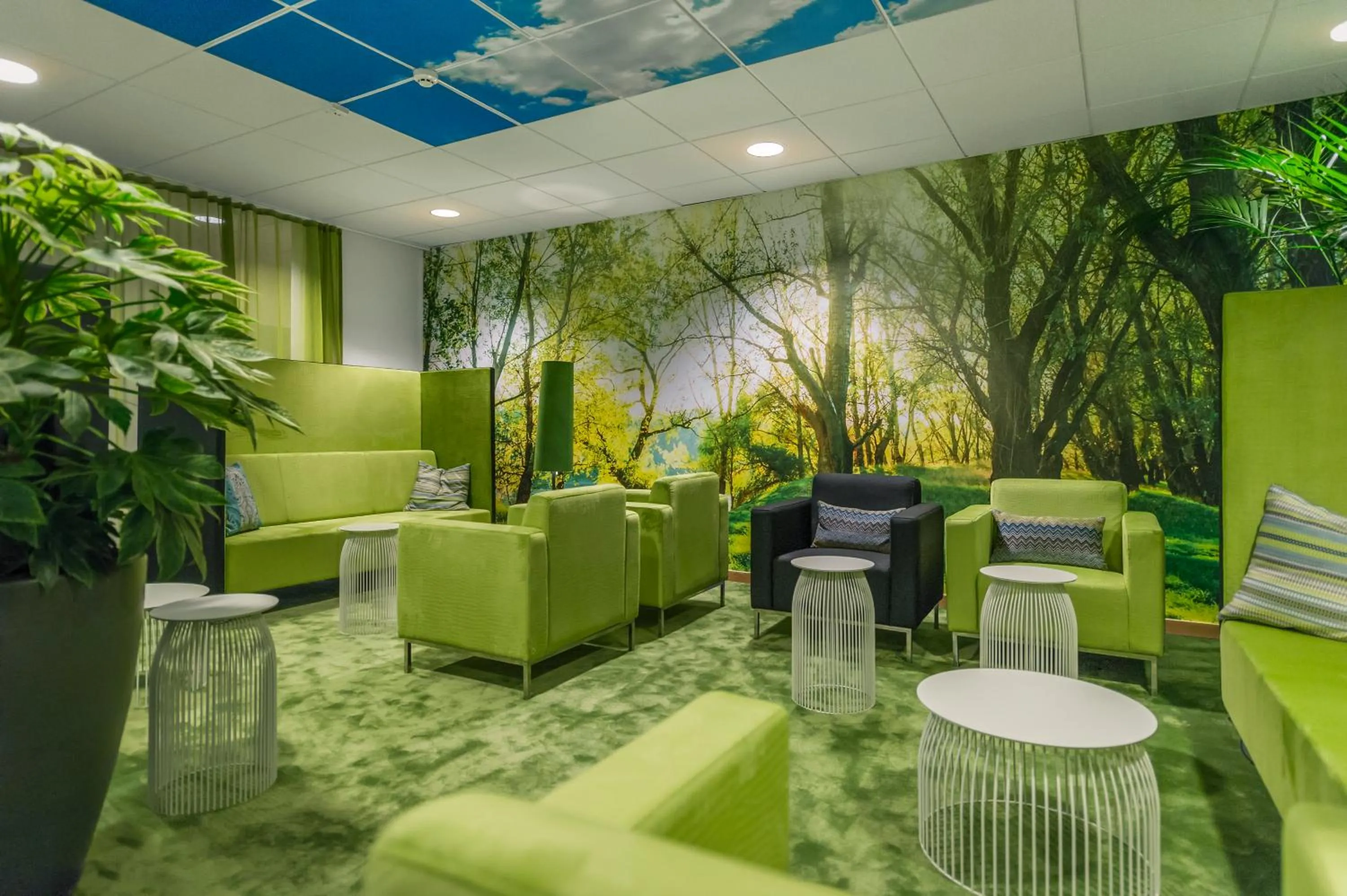 Communal lounge/ TV room in Skogshem & Wijk