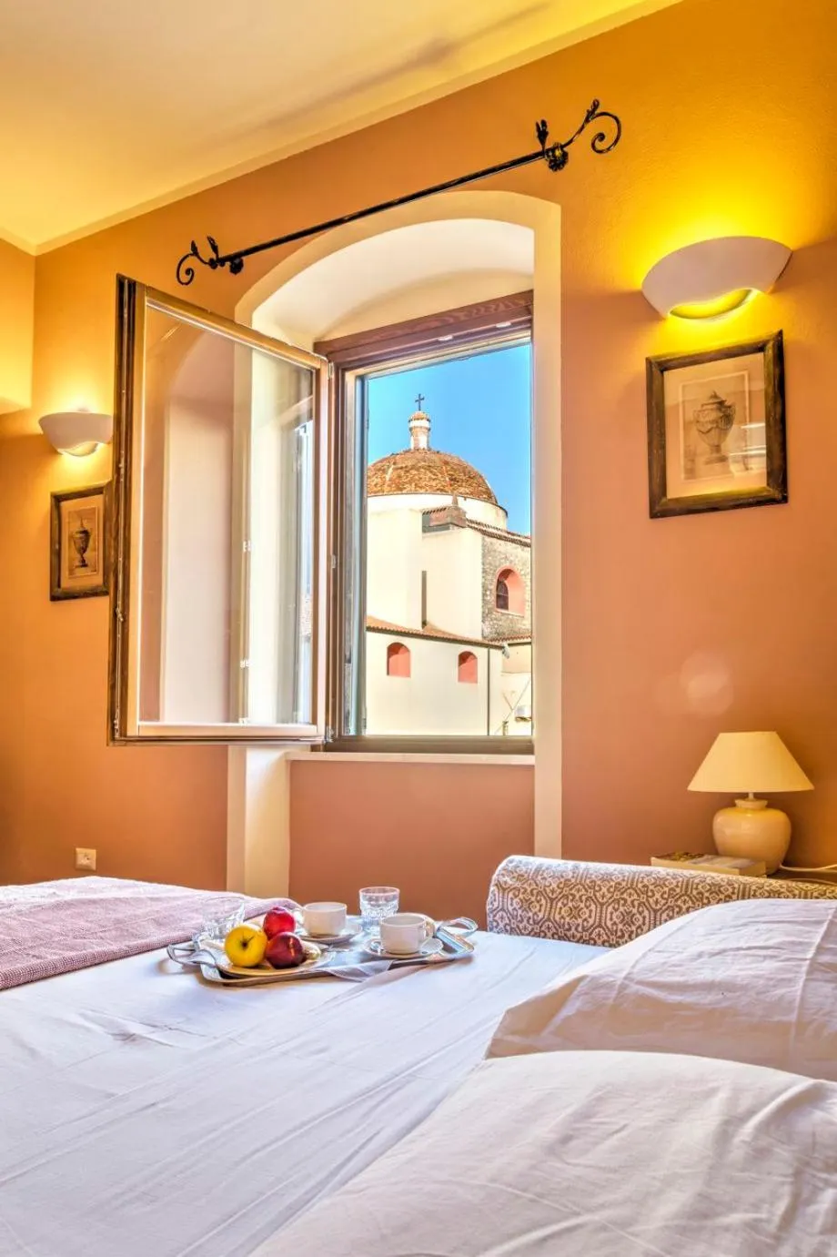 Quiet street view, Bed in Hotel Villa Gli Asfodeli