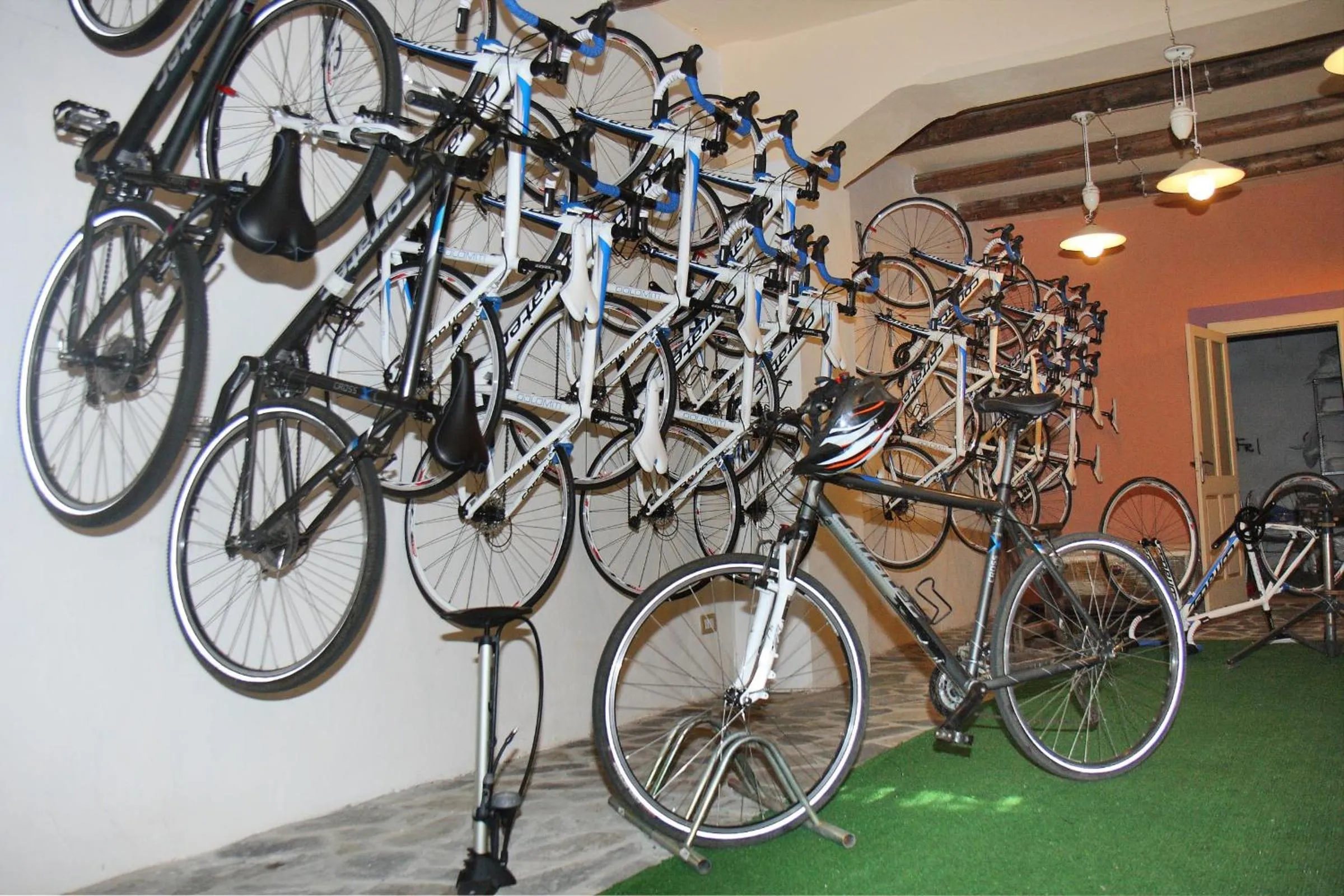 Cycling in Hotel Villa Gli Asfodeli