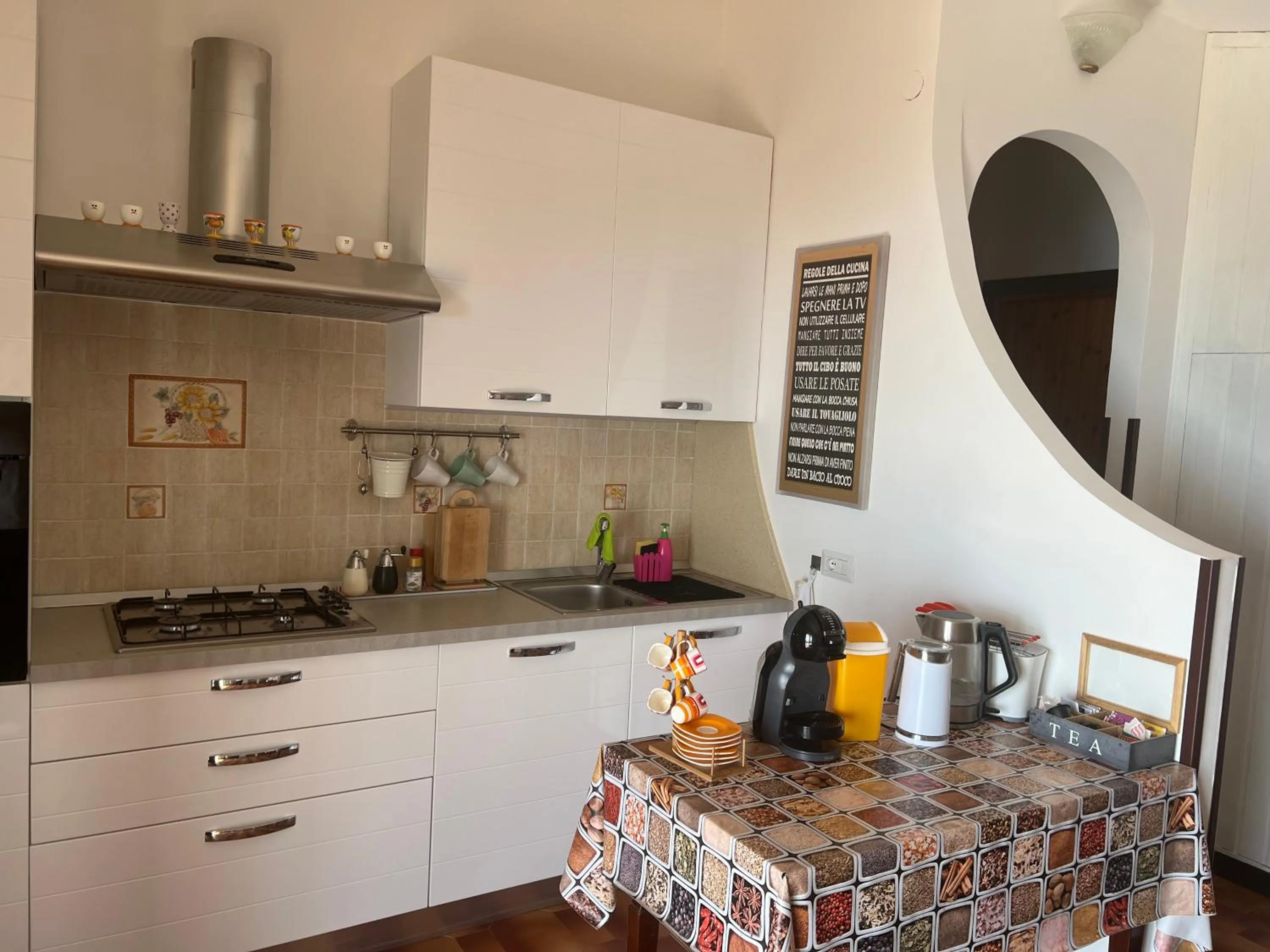 Coffee/tea facilities in B&B Villa Reginella