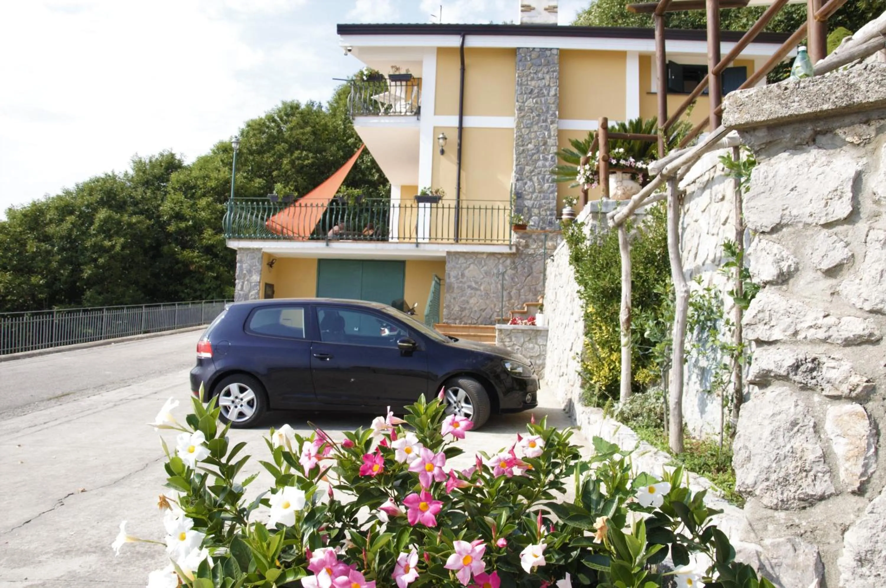 Parking in B&B Villa Reginella