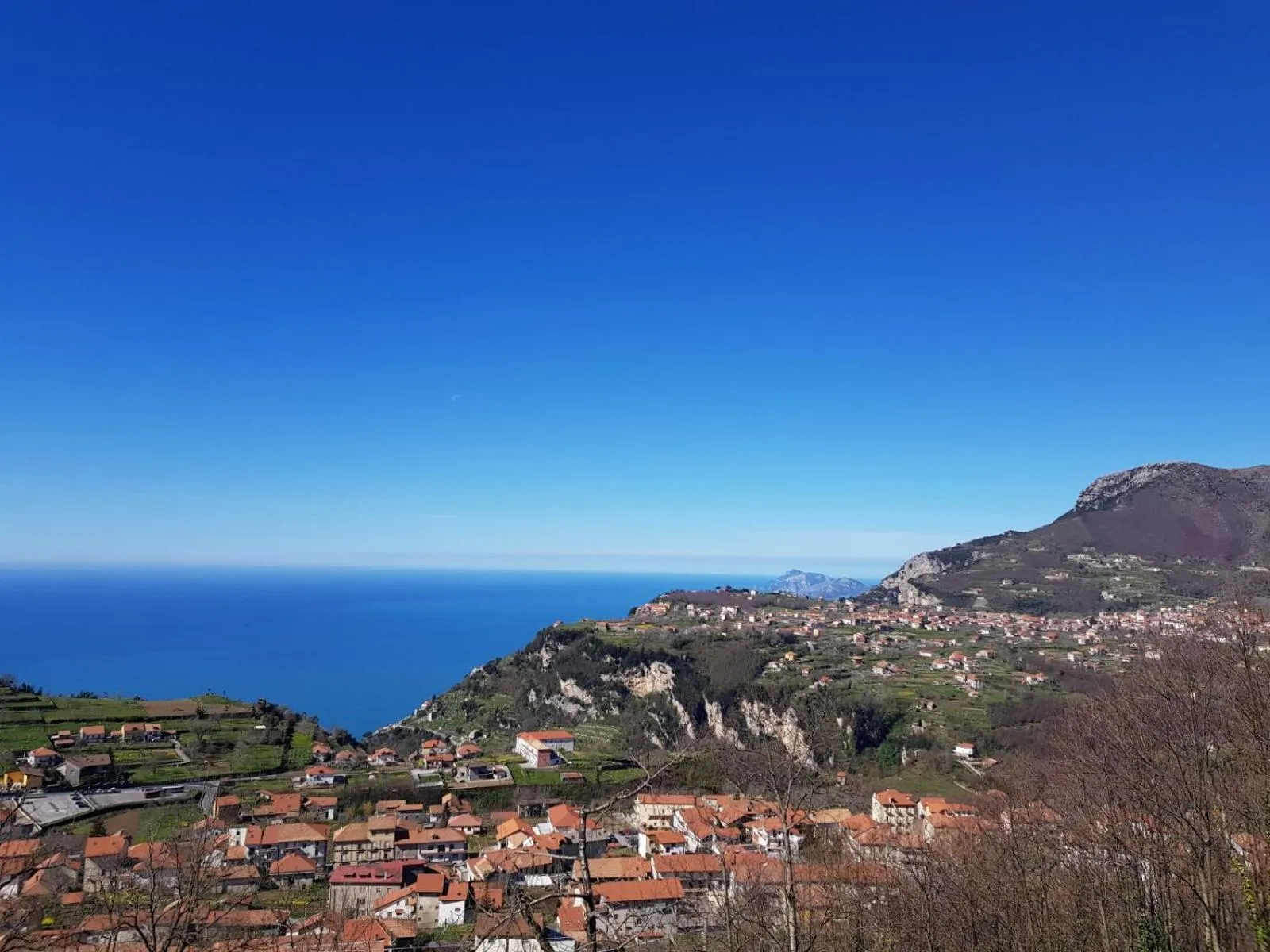 Sea view in B&B Villa Reginella