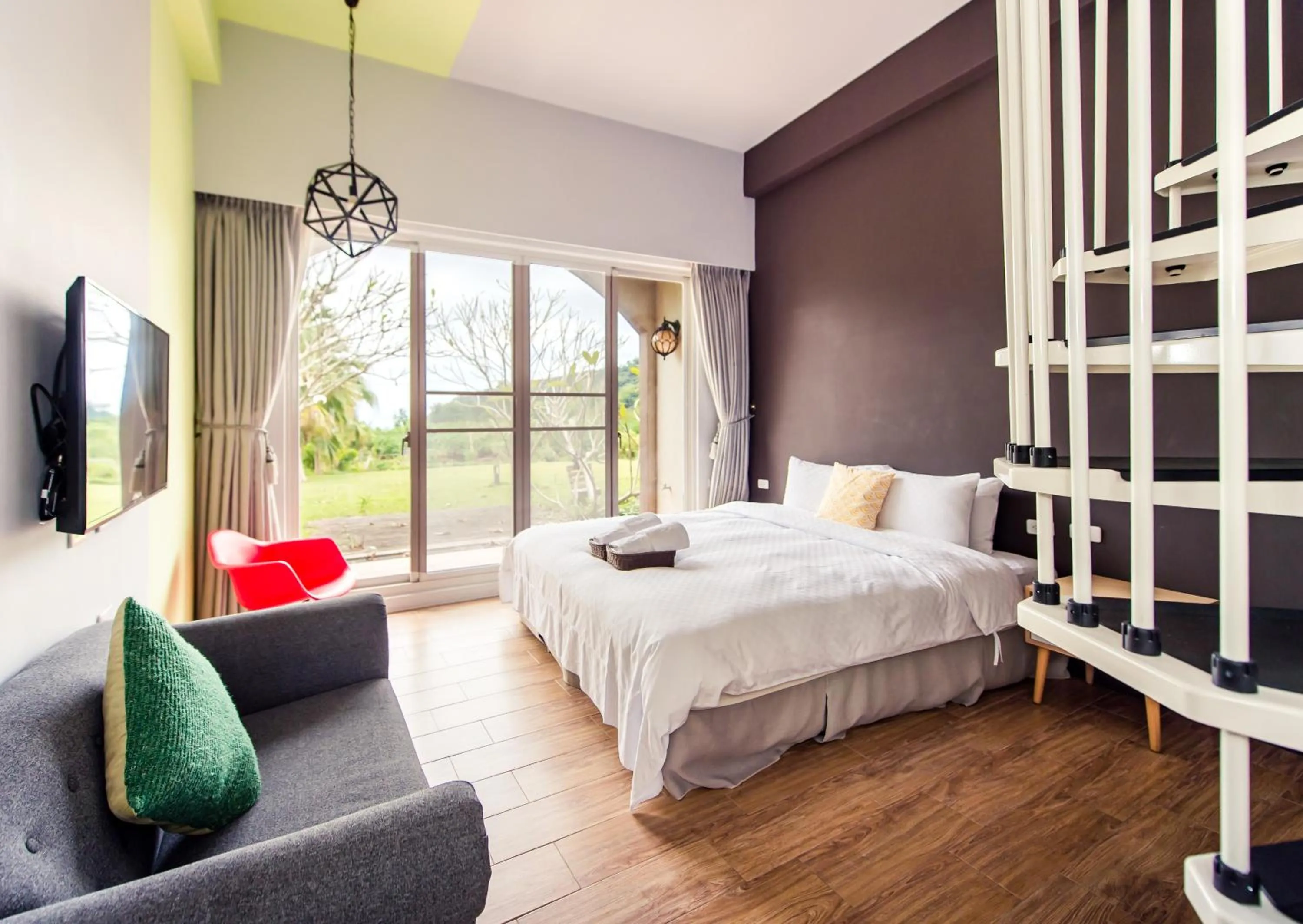 Bedroom, Bed in Miinnon Village B&B