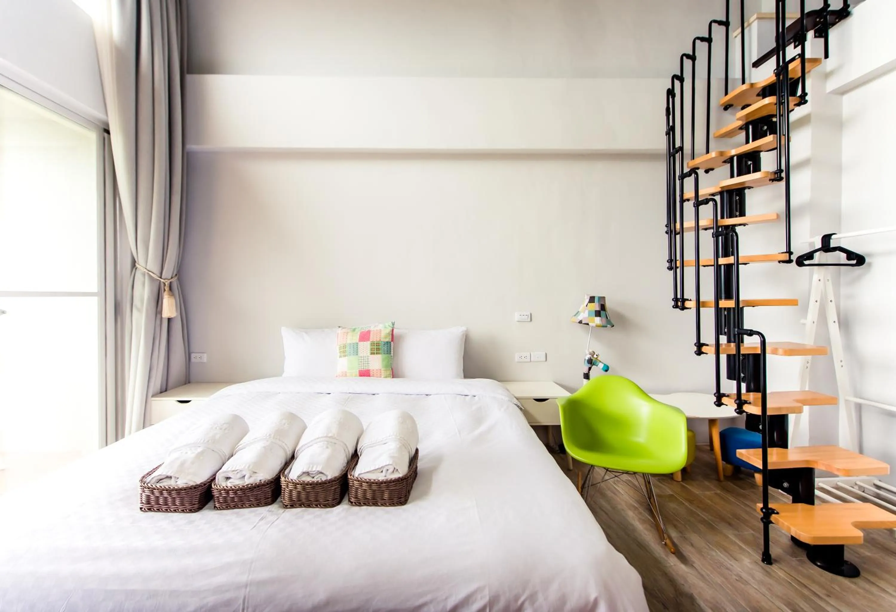 Bedroom, Bed in Miinnon Village B&B