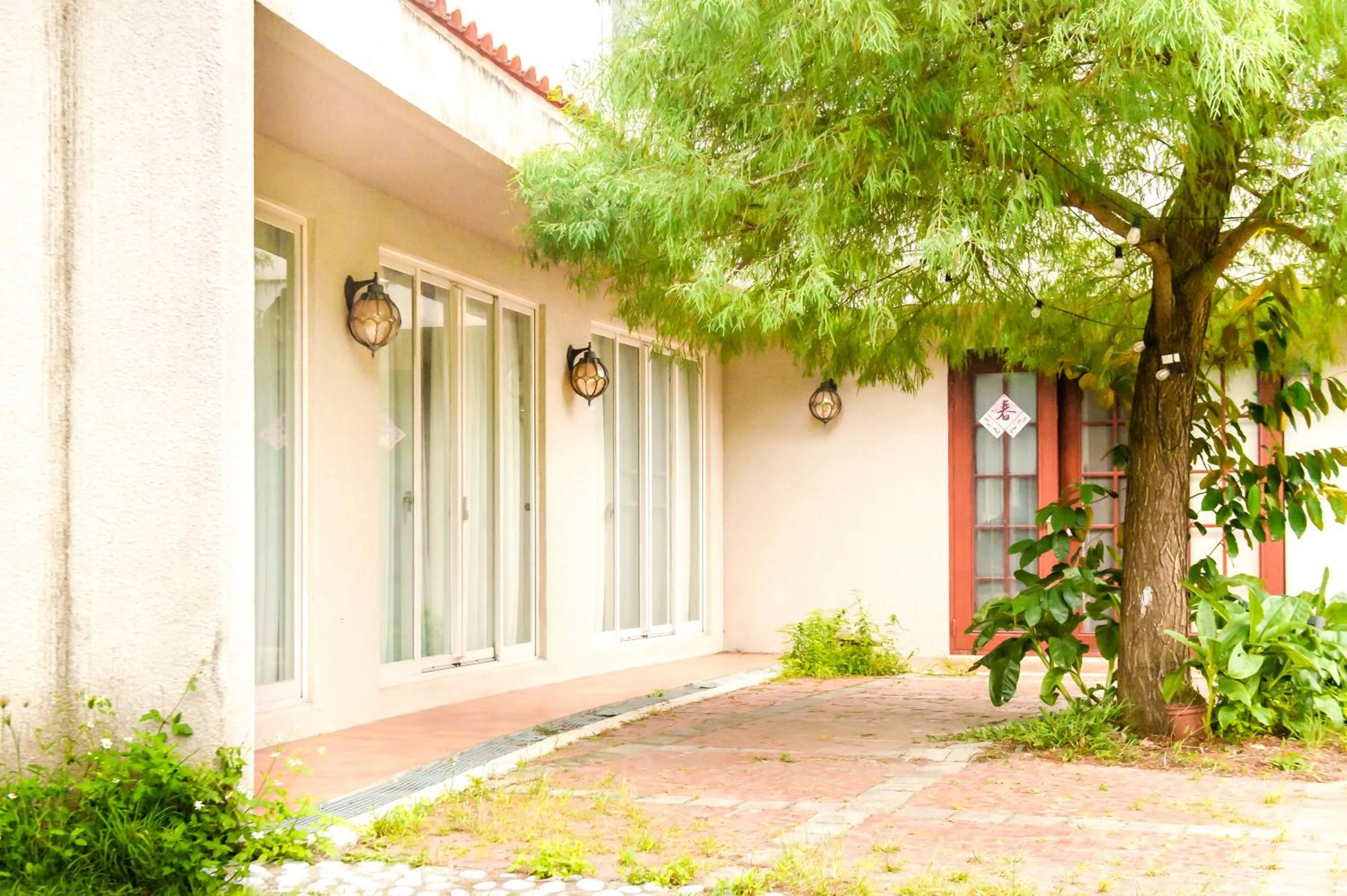 Property building in Miinnon Village B&B