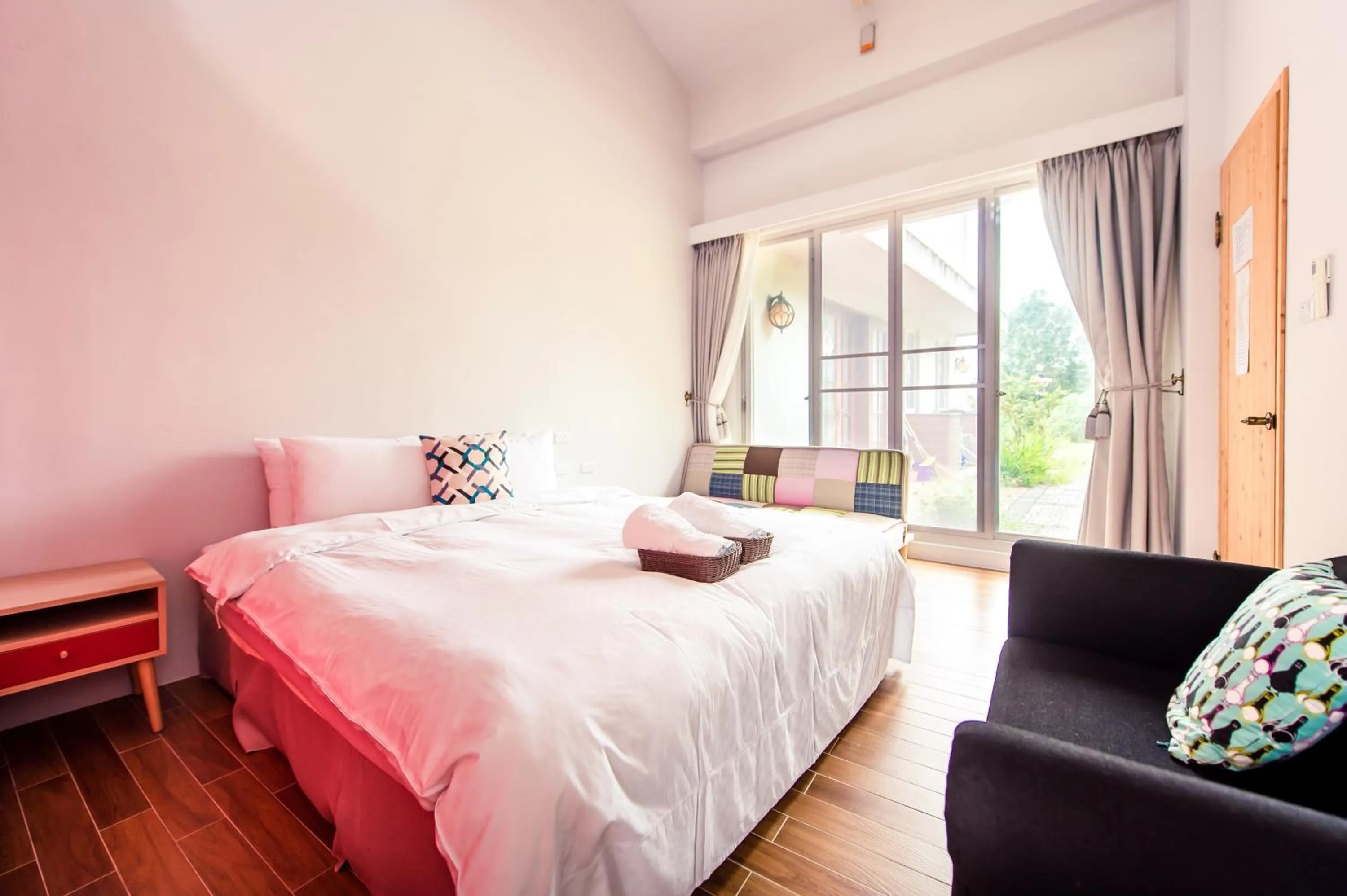 Bedroom, Bed in Miinnon Village B&B