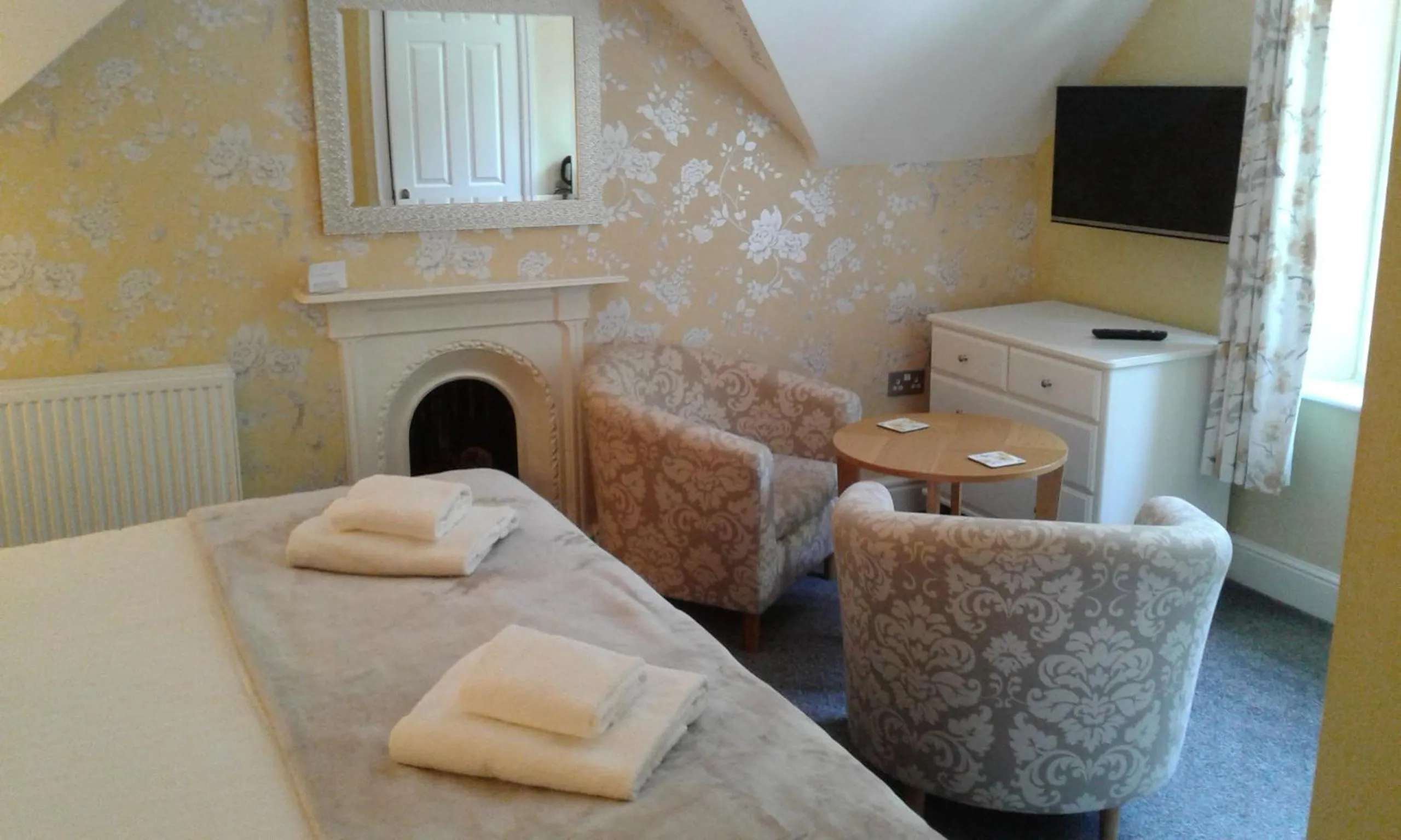 Bed in Elton Guest House