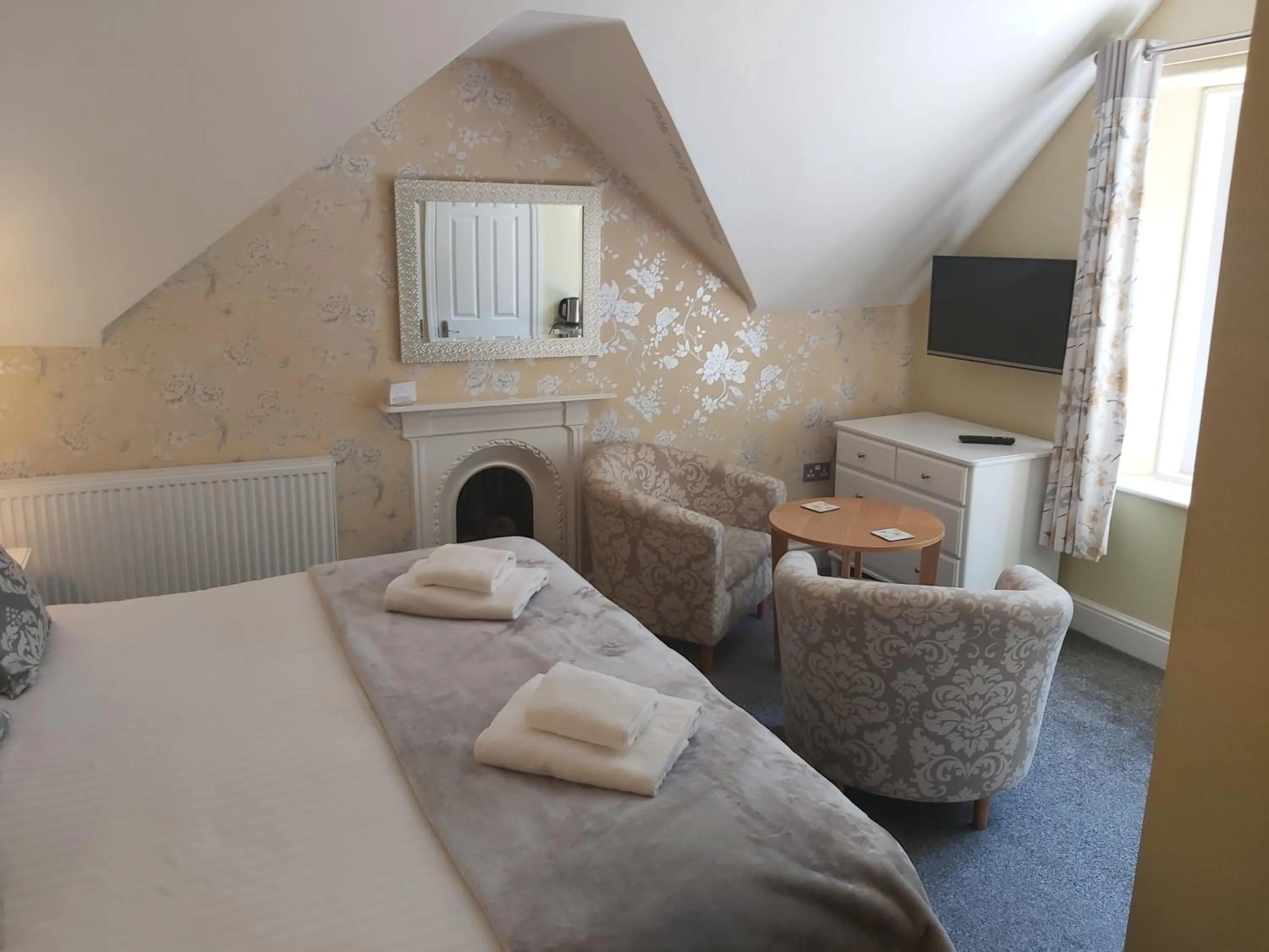 Bed in Elton Guest House