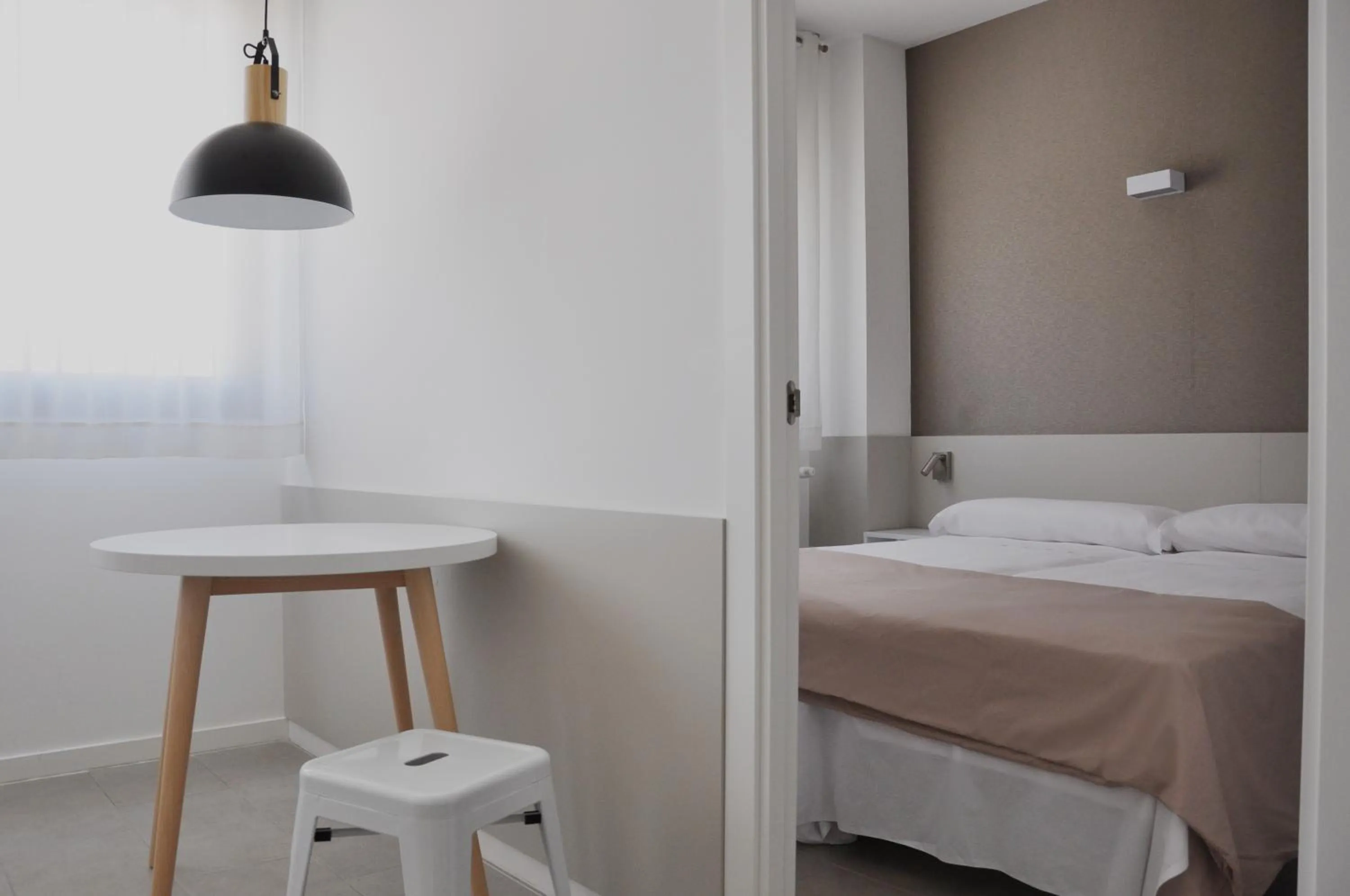 Photo of the whole room, Bed in Residencia Universitaria Resa Tarragona Mediterrani