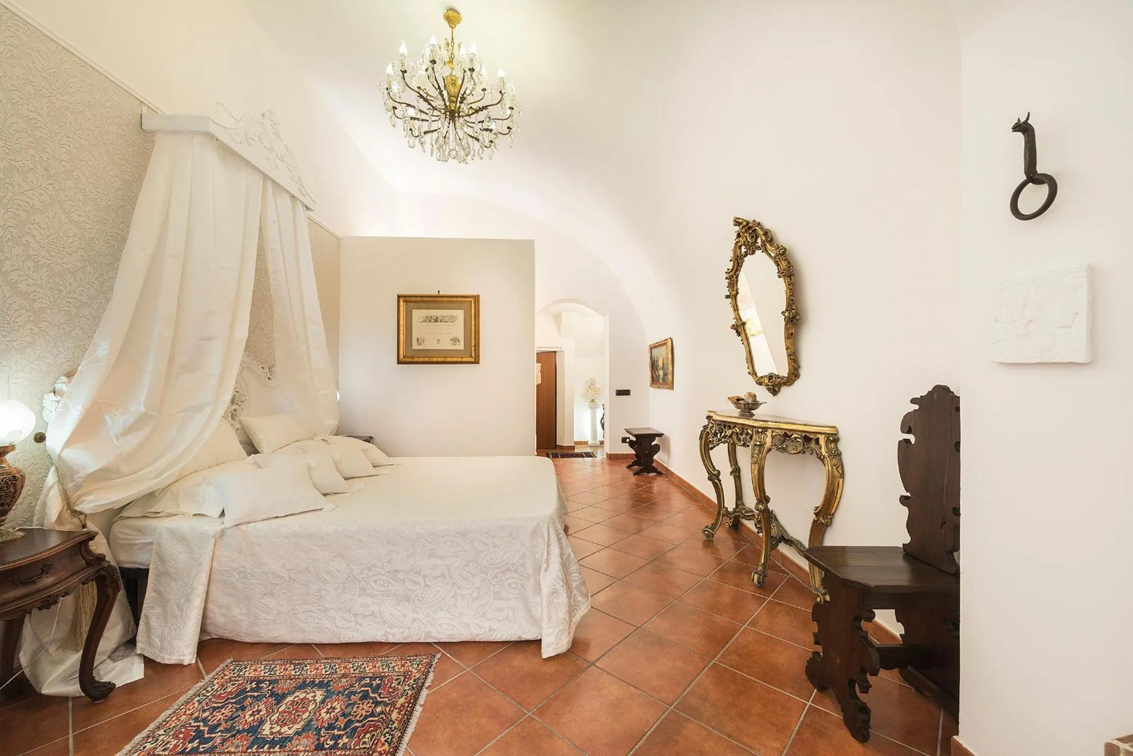 Bed in Palazzo Castelleschi