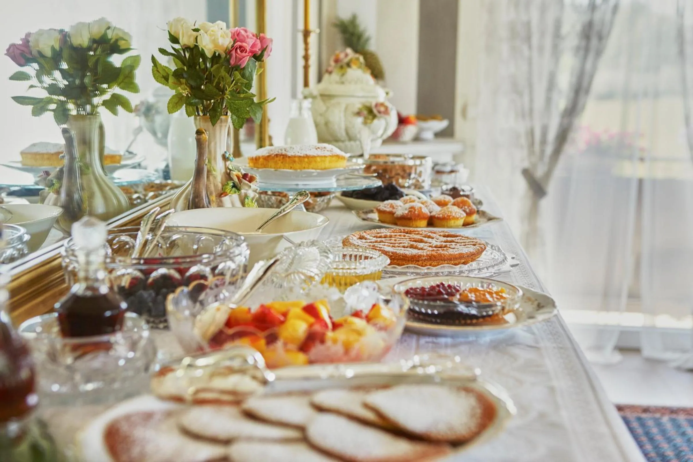 Restaurant/places to eat in La Zarabba Boutique Hotel