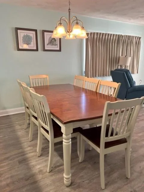 Dining area in Club Regency at Regency Towers