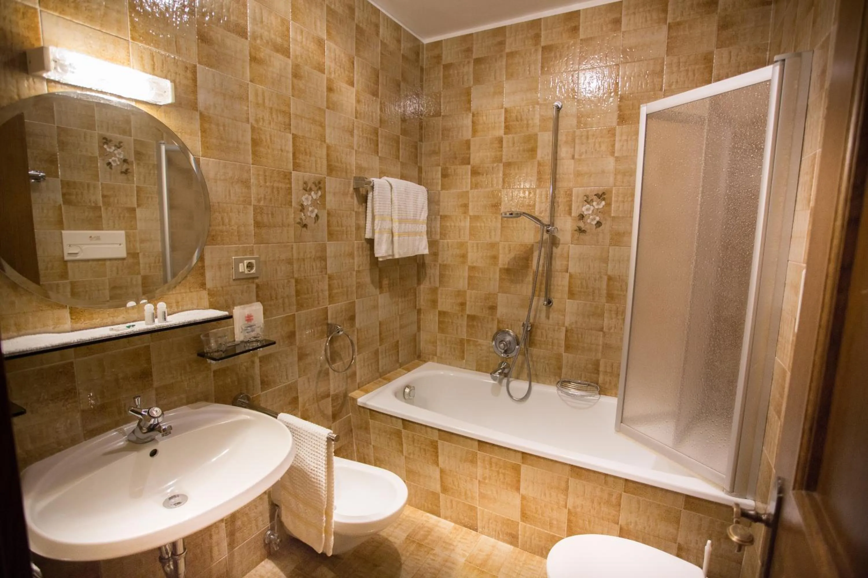 Bathroom in Residence Rienz