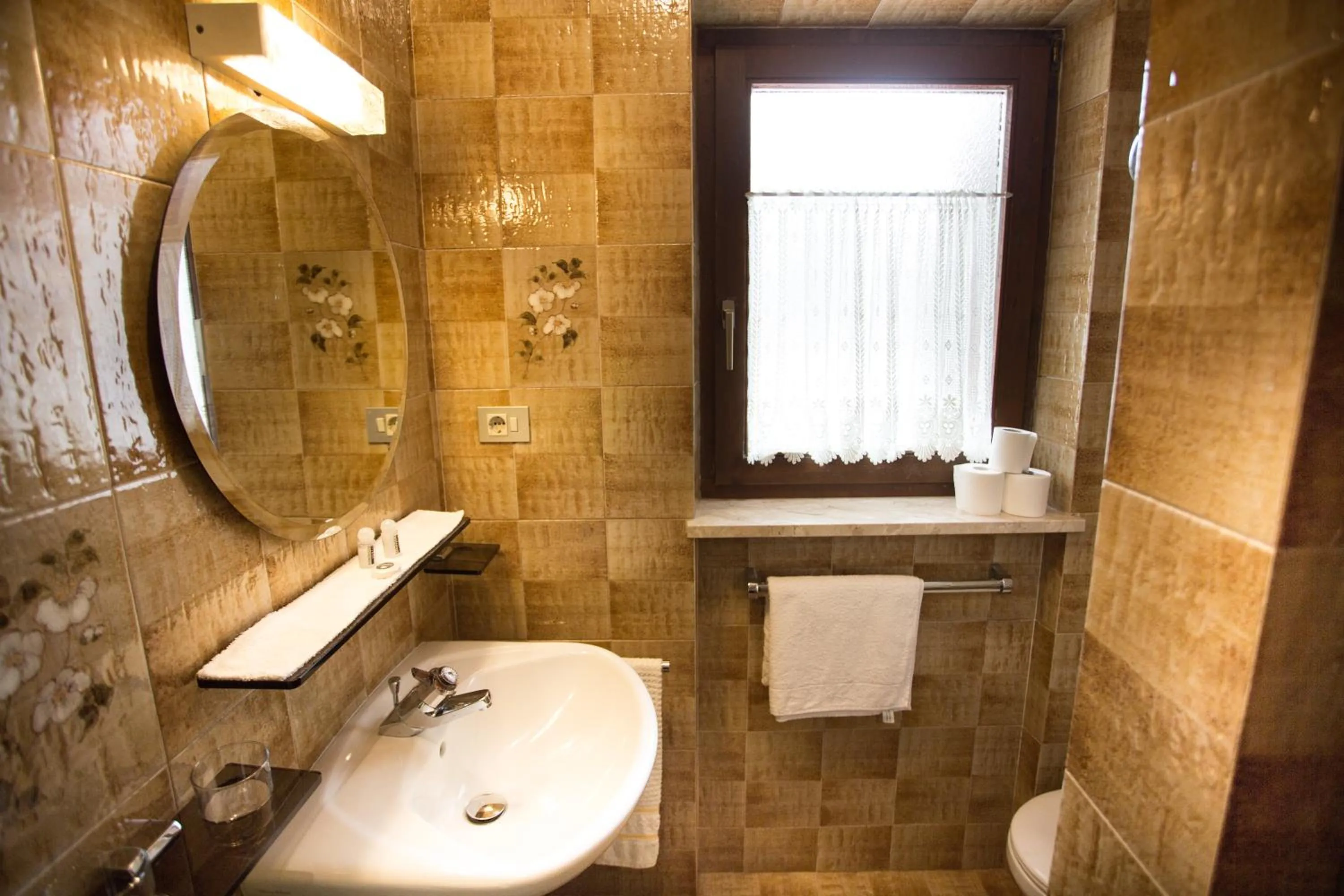 Shower in Residence Rienz