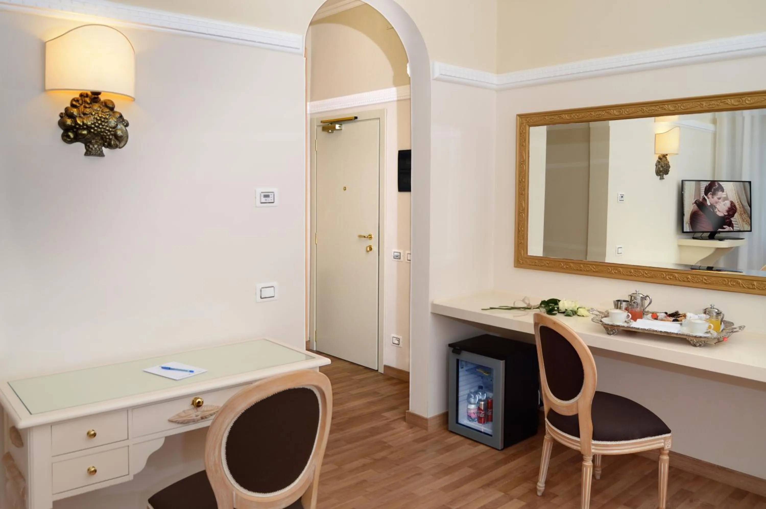 Photo of the whole room in Grand Hotel Vittoria