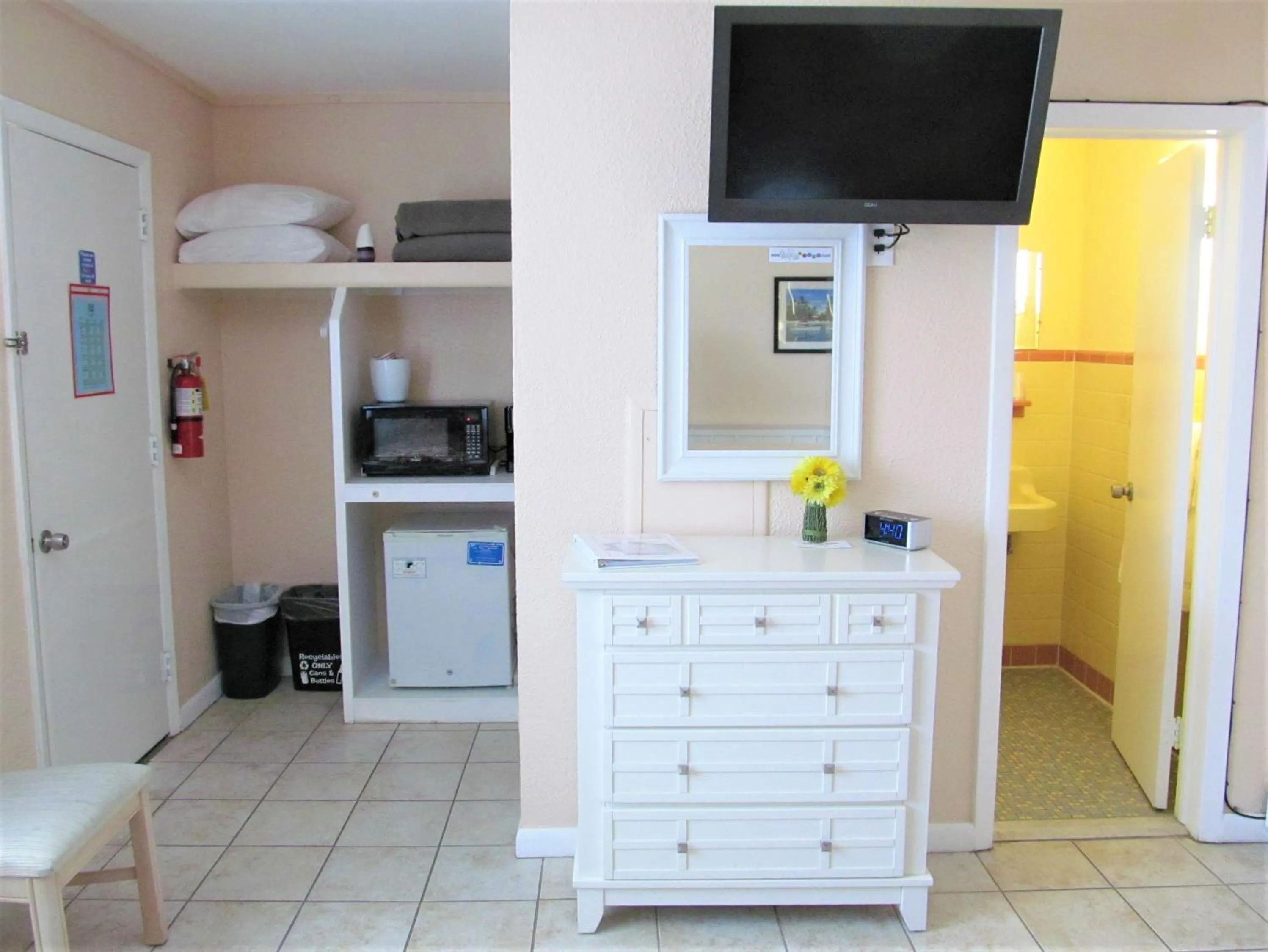 Coffee/tea facilities in Rus Mar Motel Wildwood Beach & Boardwalk