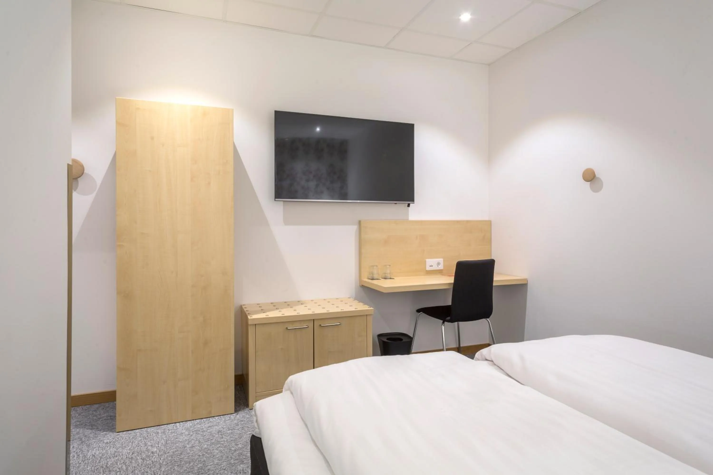 Bedroom, Bed in First Hotel Dragonen