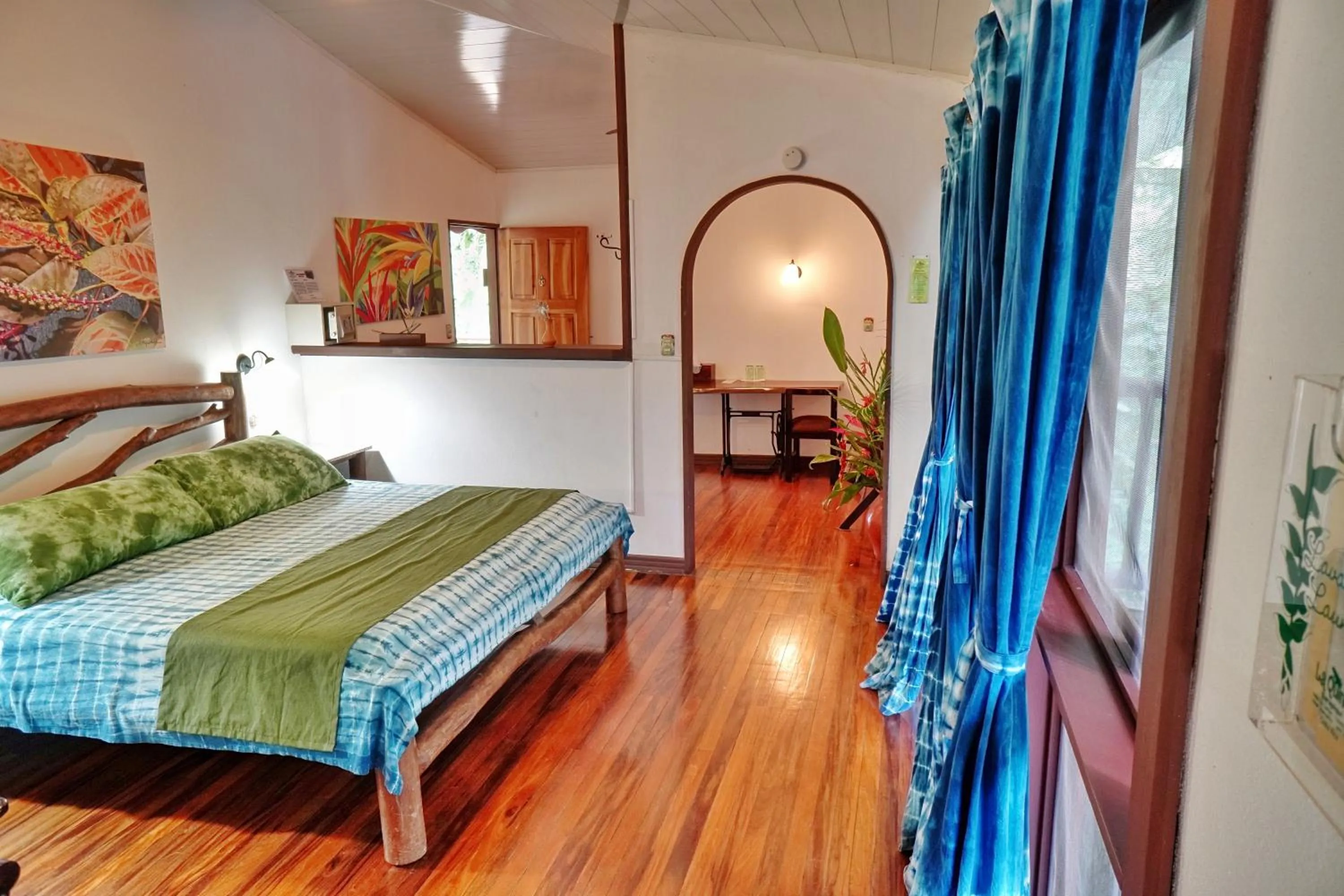 Bed in La Quinta Sarapiqui Lodge