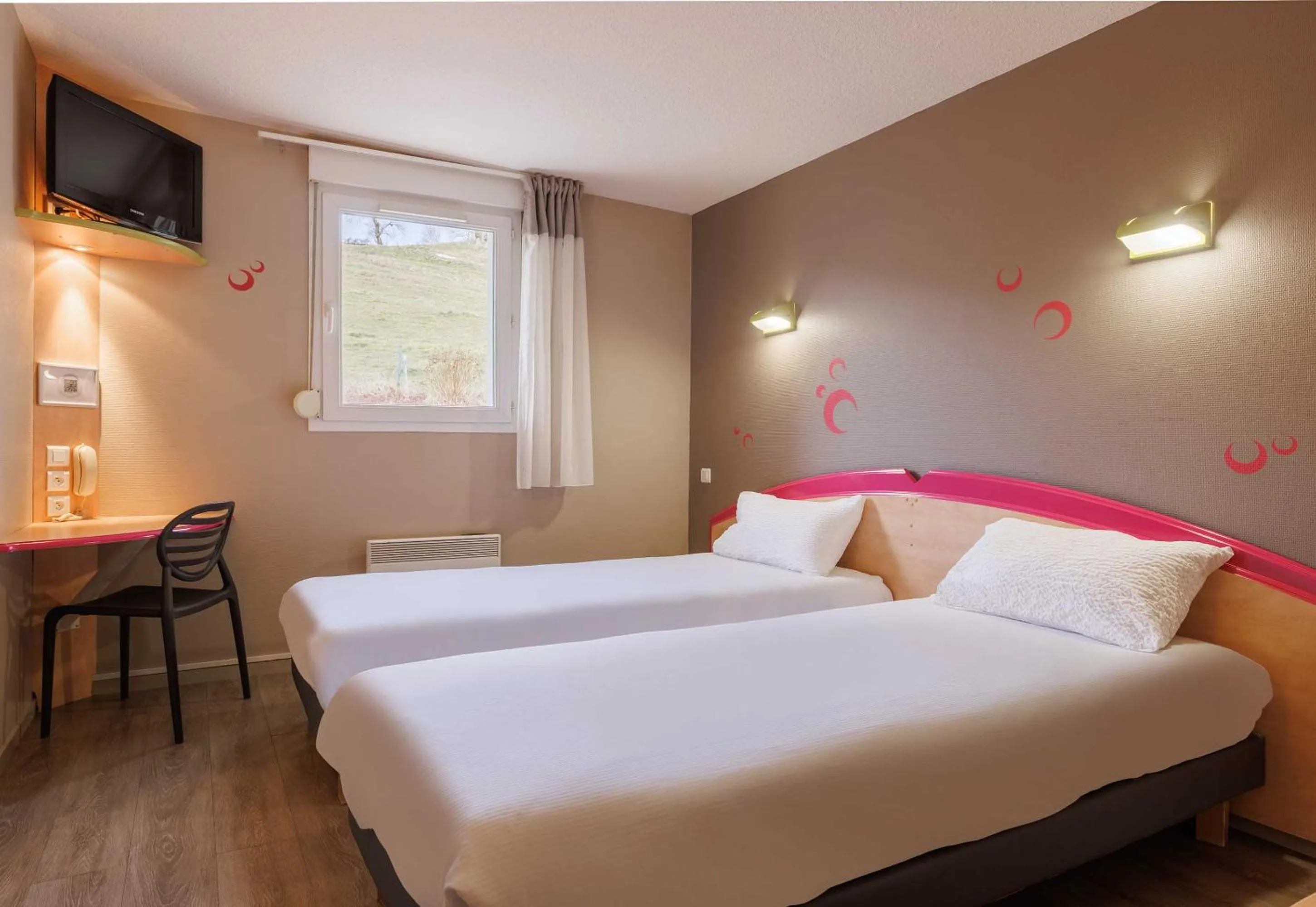 Bedroom, Bed in B&B HOTEL Aurillac Le Lioran