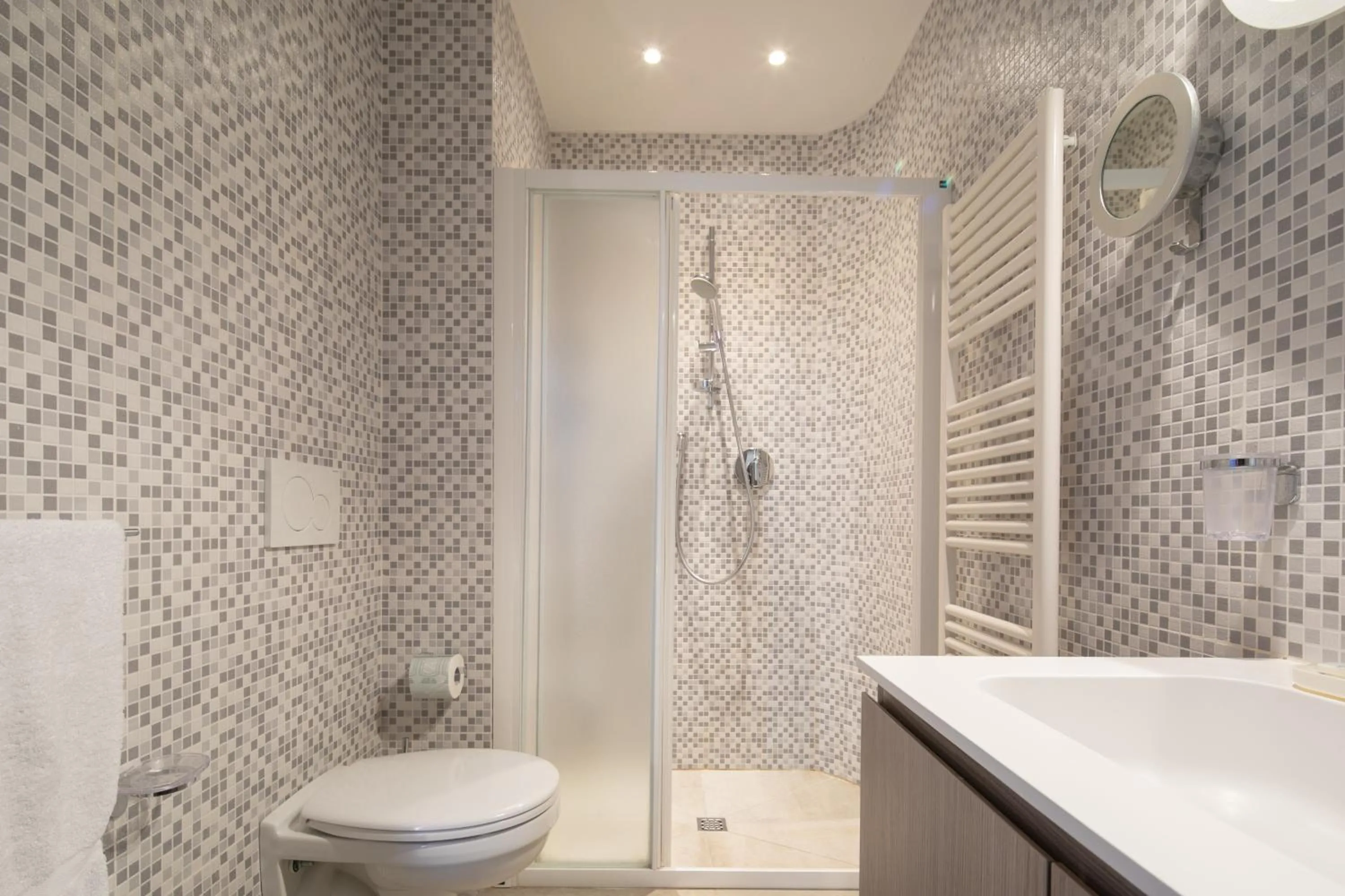 Shower in Giglio Apartments by Mmega