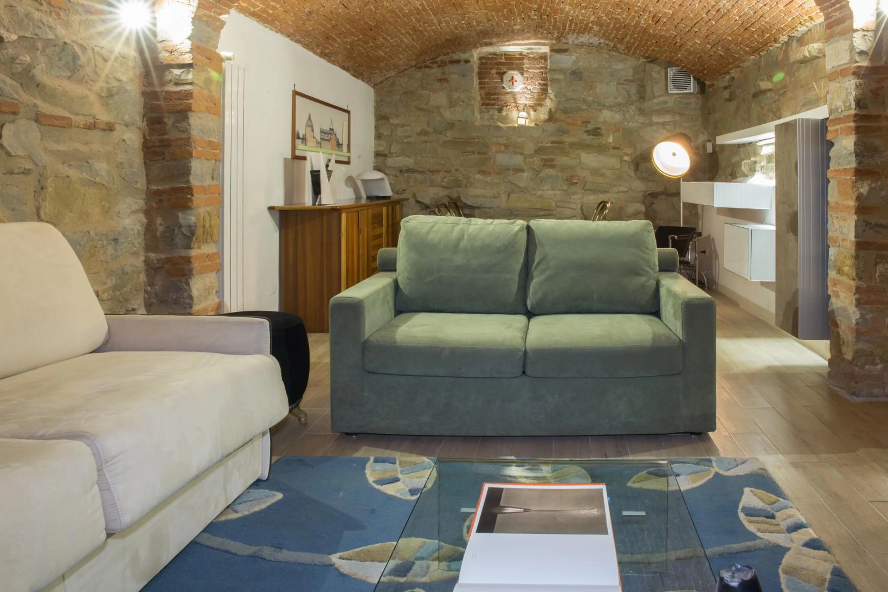 Living room in Giglio Apartments by Mmega