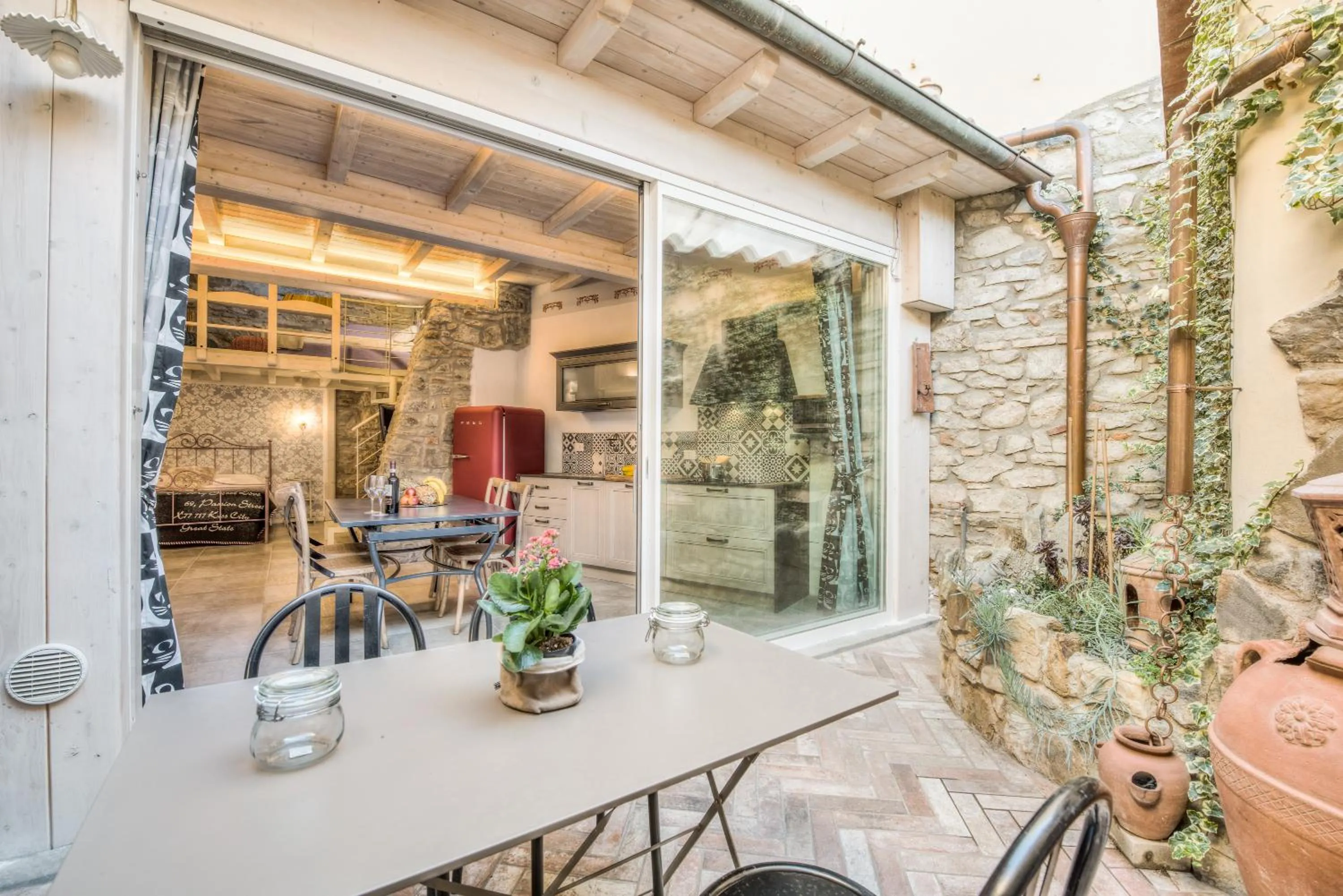 Garden in Giglio Apartments by Mmega