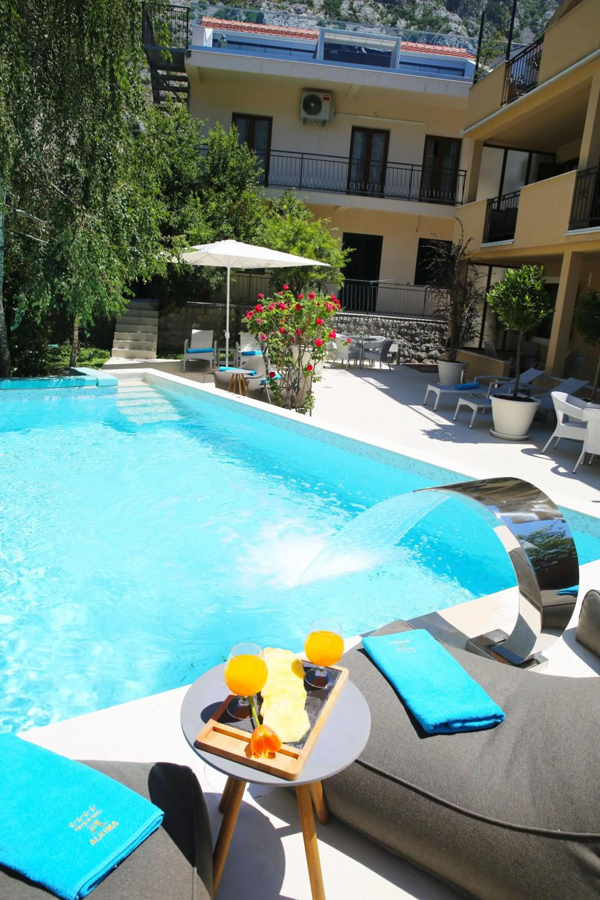 Swimming pool in Hotel Alkima