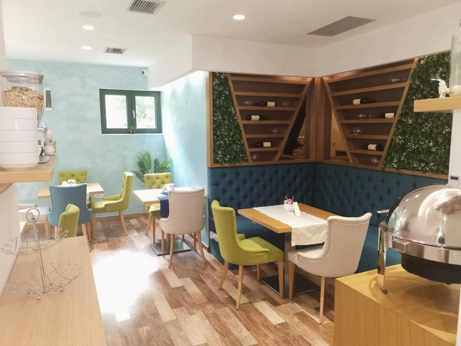 Breakfast in Hotel Alkima