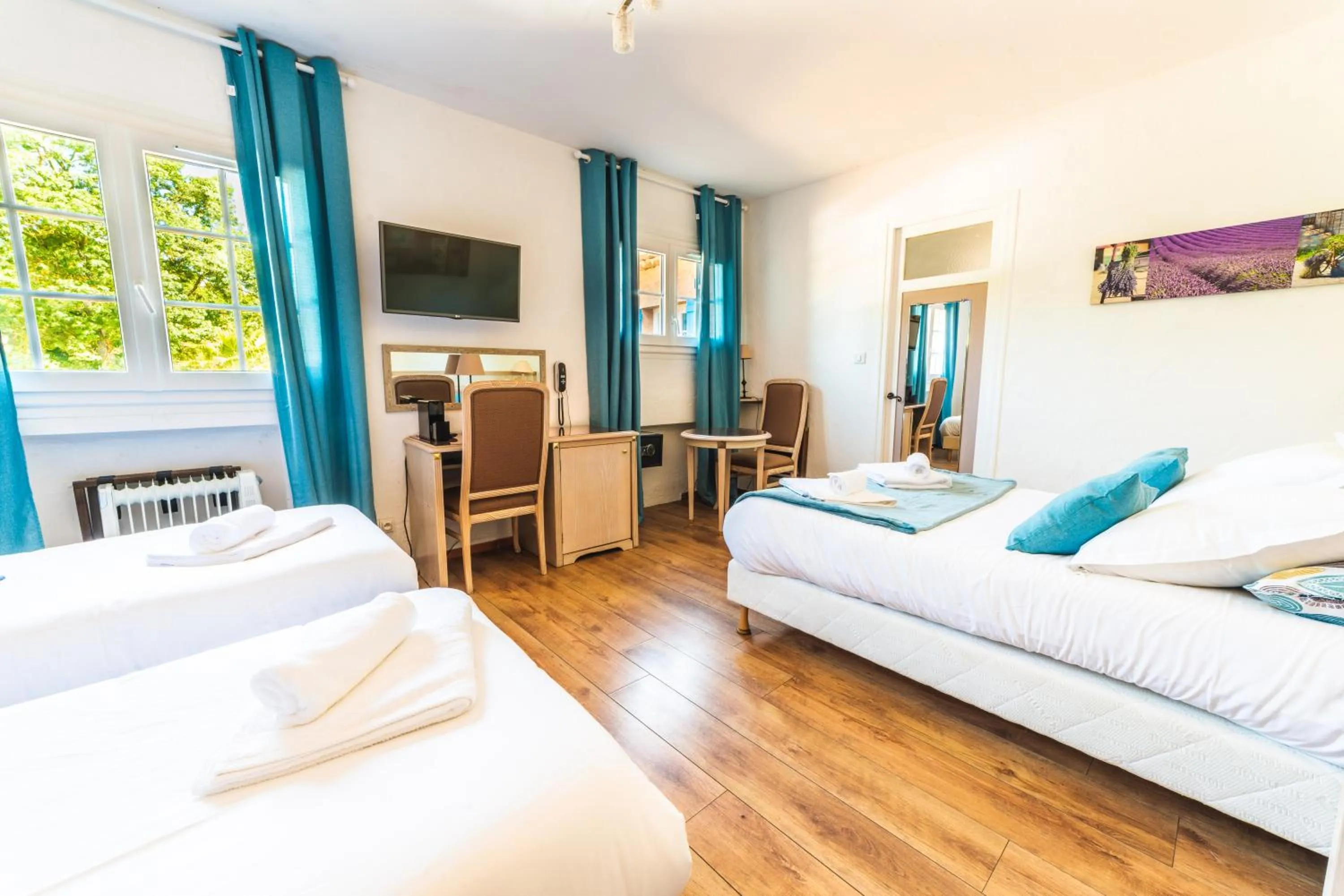 Bedroom, Bed in Logis Hôtels La Bastide des Golfs