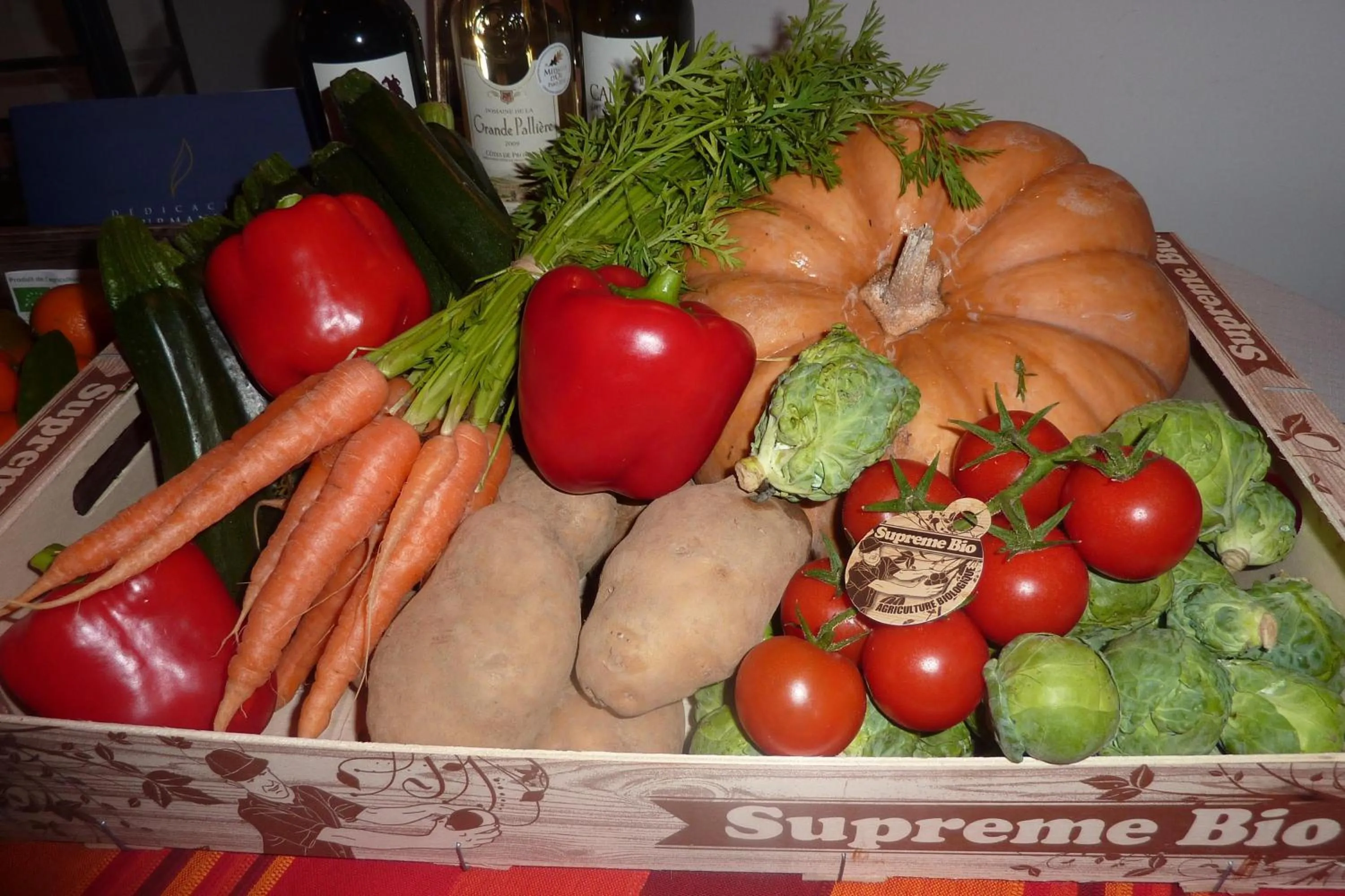 Food and drinks in Logis Hôtels La Bastide des Golfs