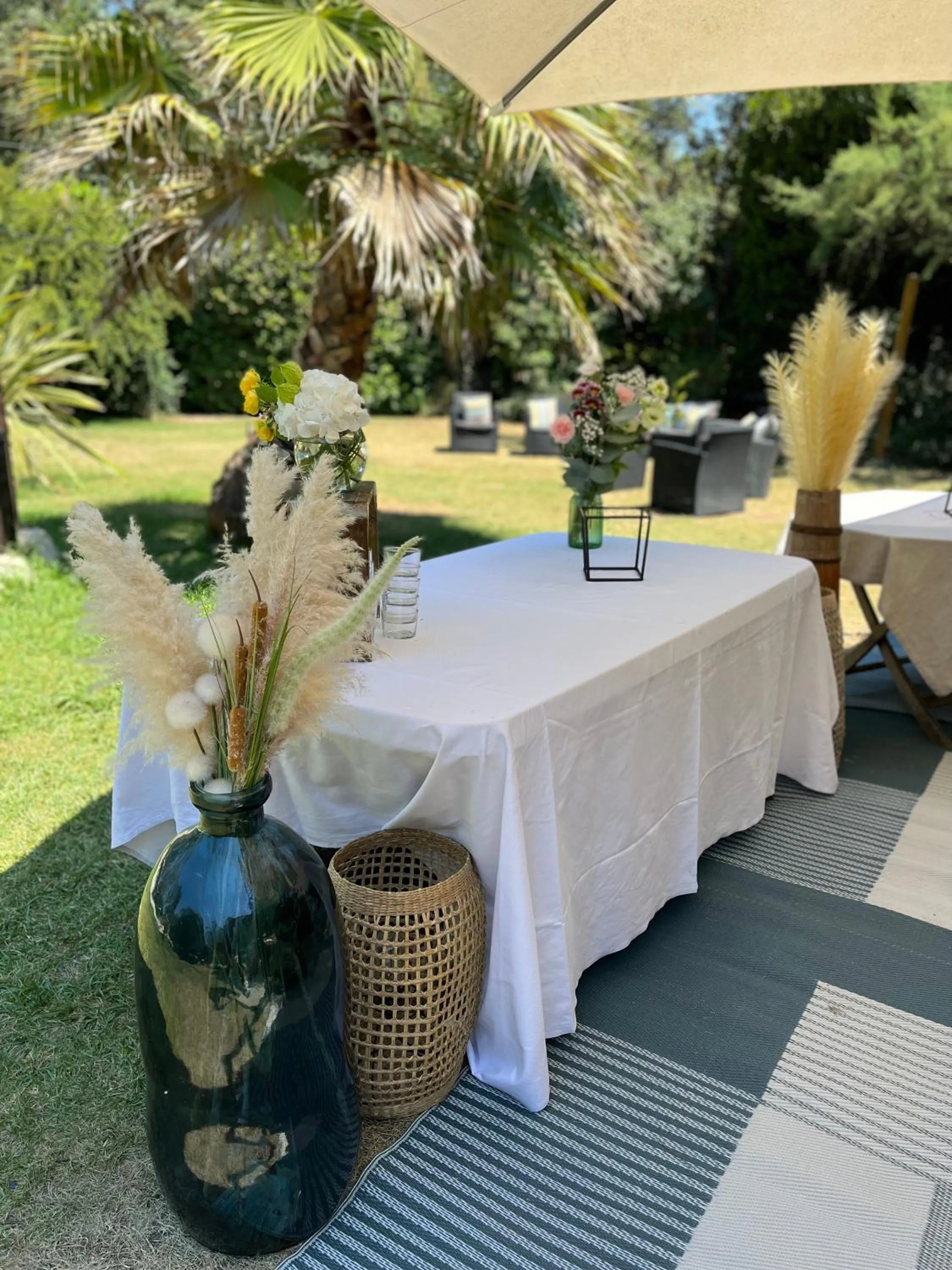 Restaurant/places to eat in Logis Hôtels La Bastide des Golfs