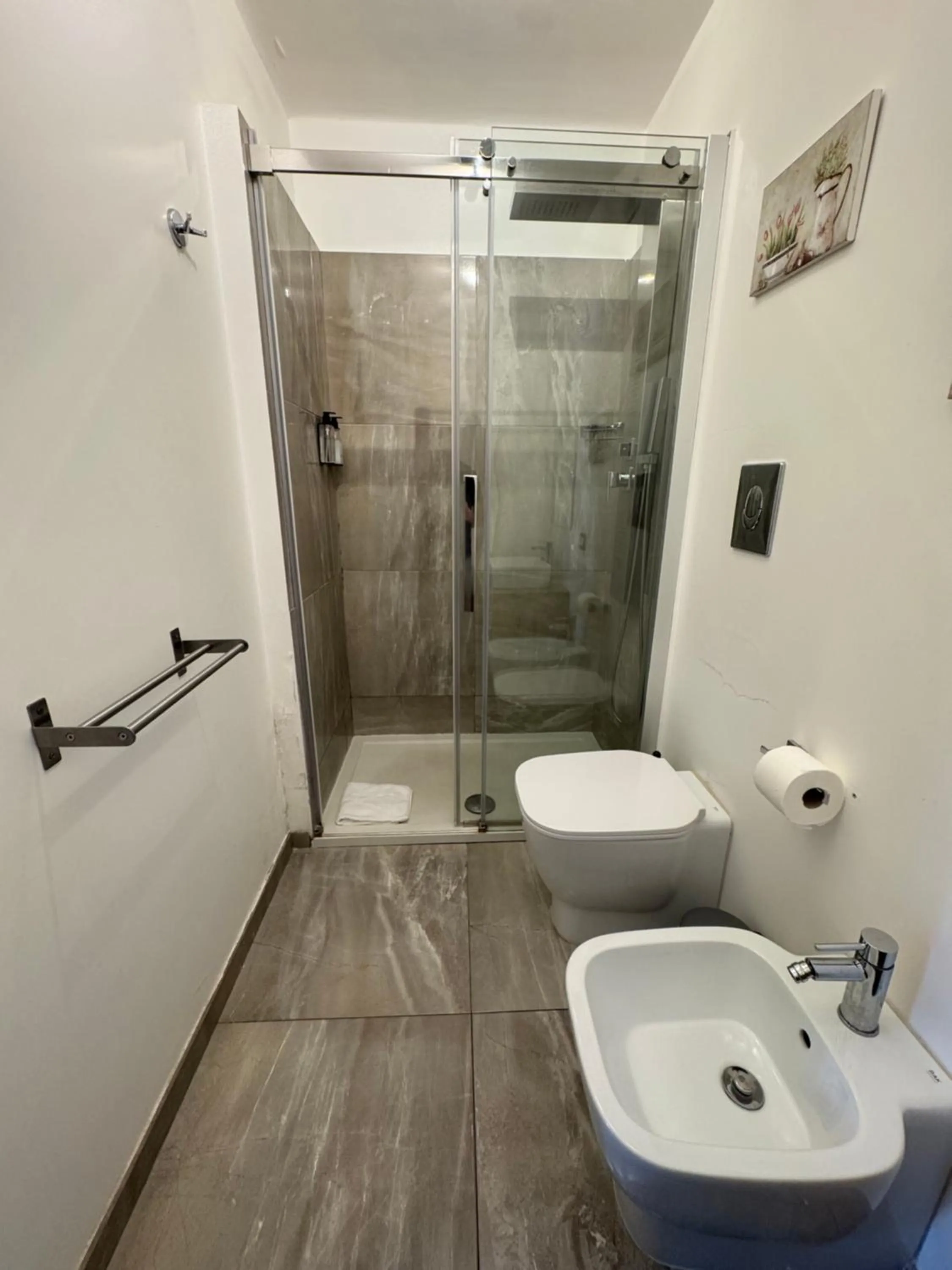 Shower in RHS Rienzo Suites