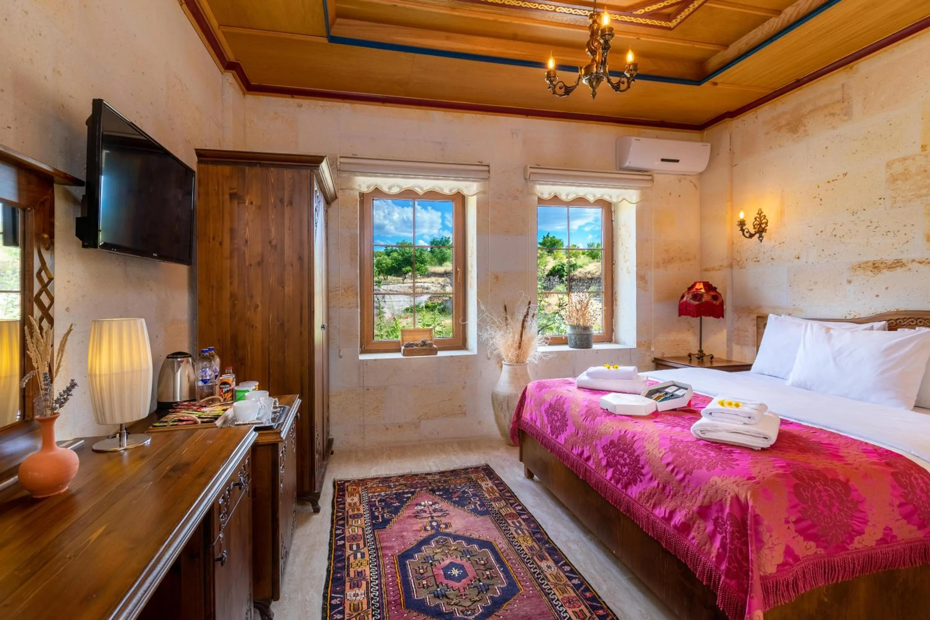 Photo of the whole room, Bed in Esens Stone House