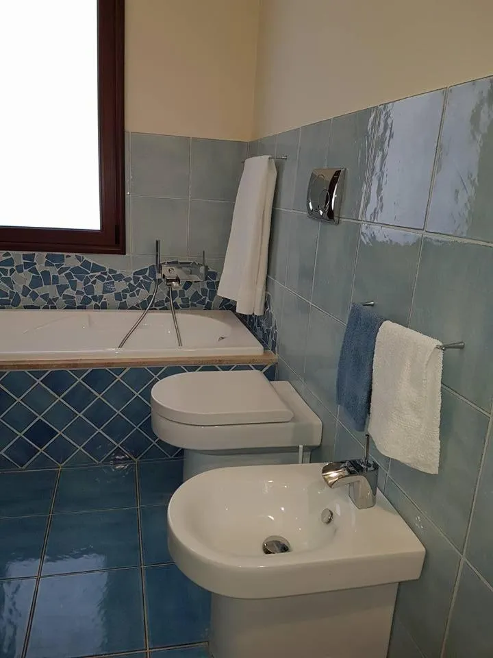 Bathroom in Il Piccolo Giardino rooms & breakfast