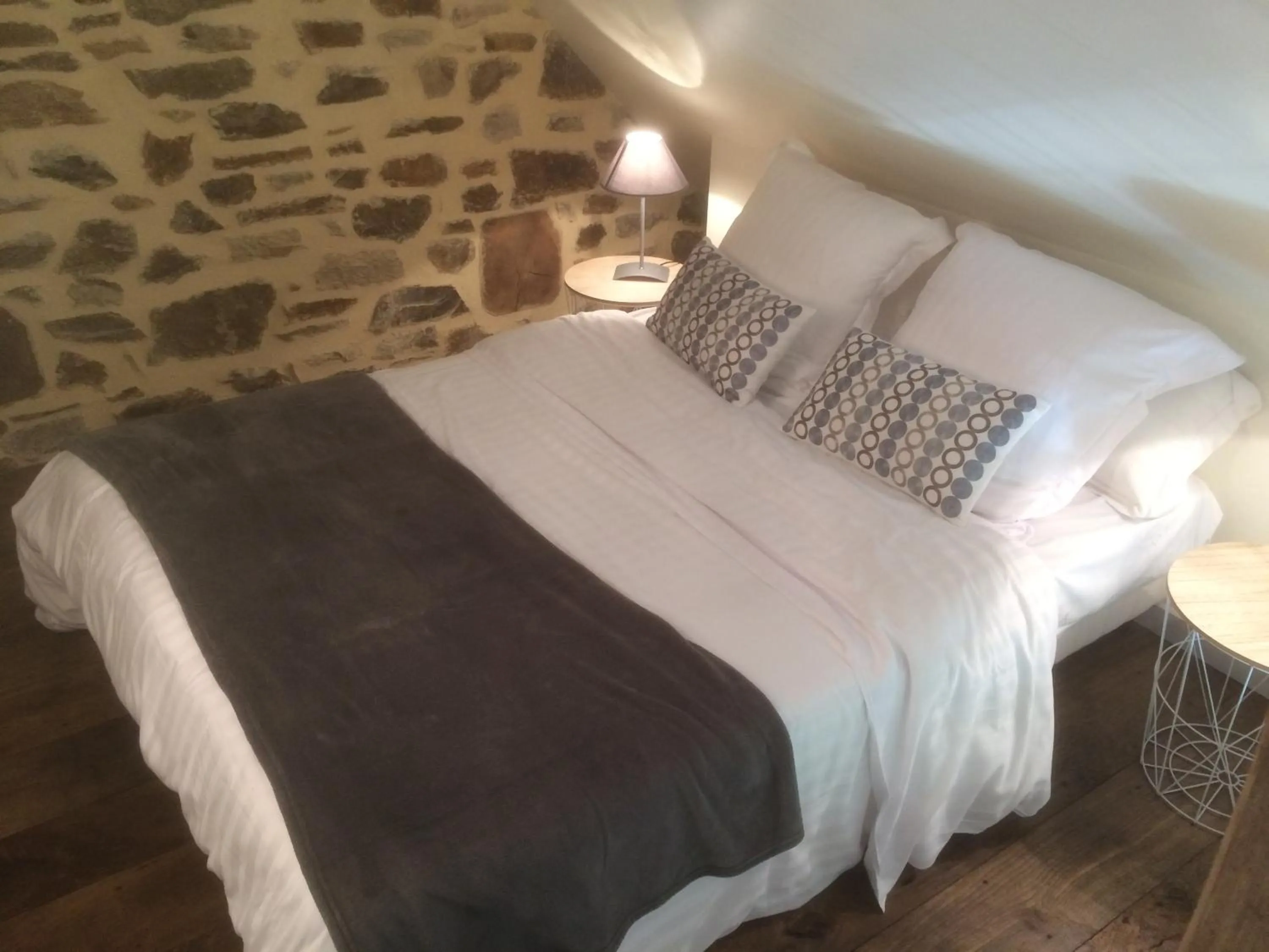 Bedroom, Bed in La Chambre Montbrault