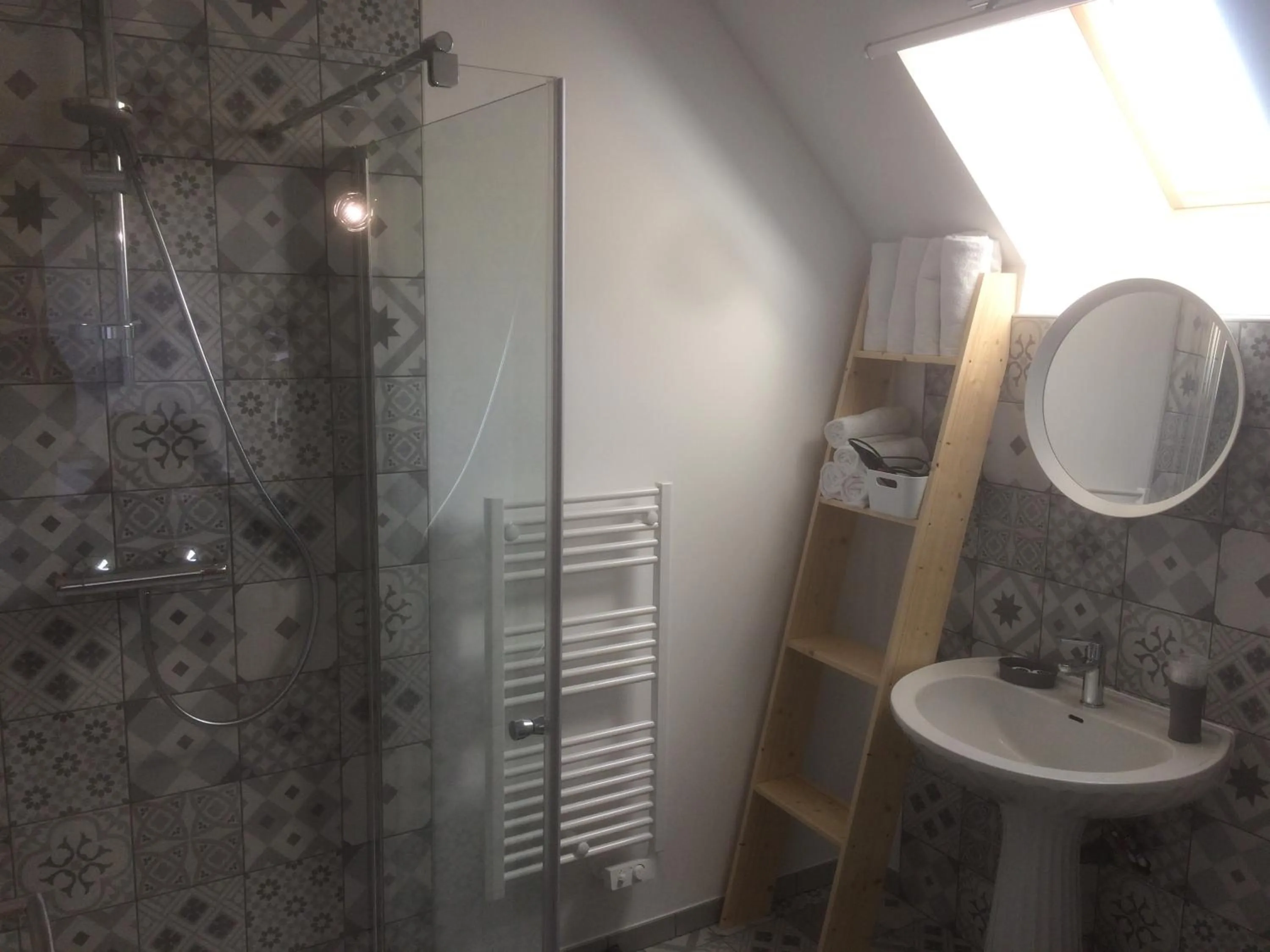 Bathroom in La Chambre Montbrault