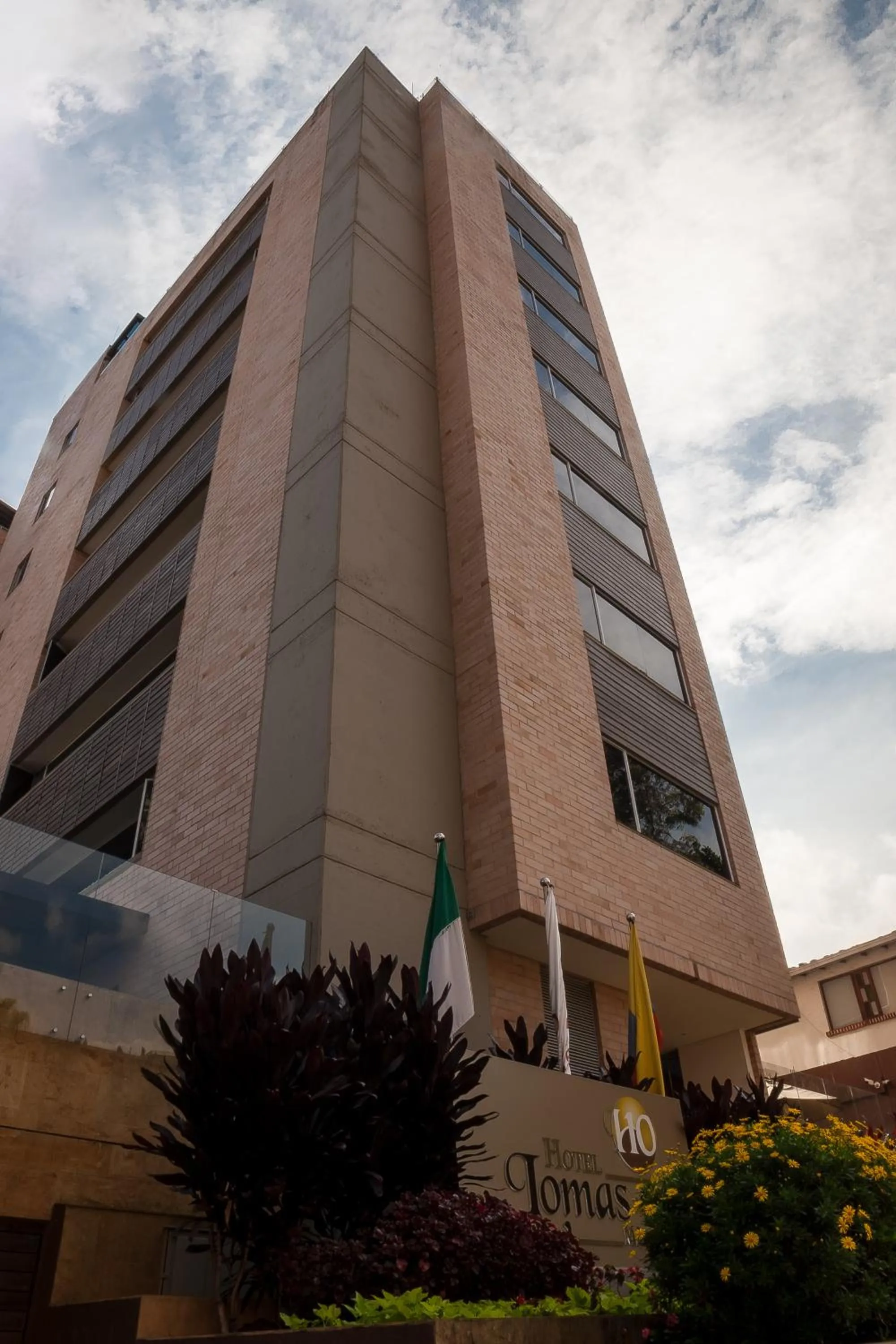 Property building in Hotel Lomas 10 Medellin