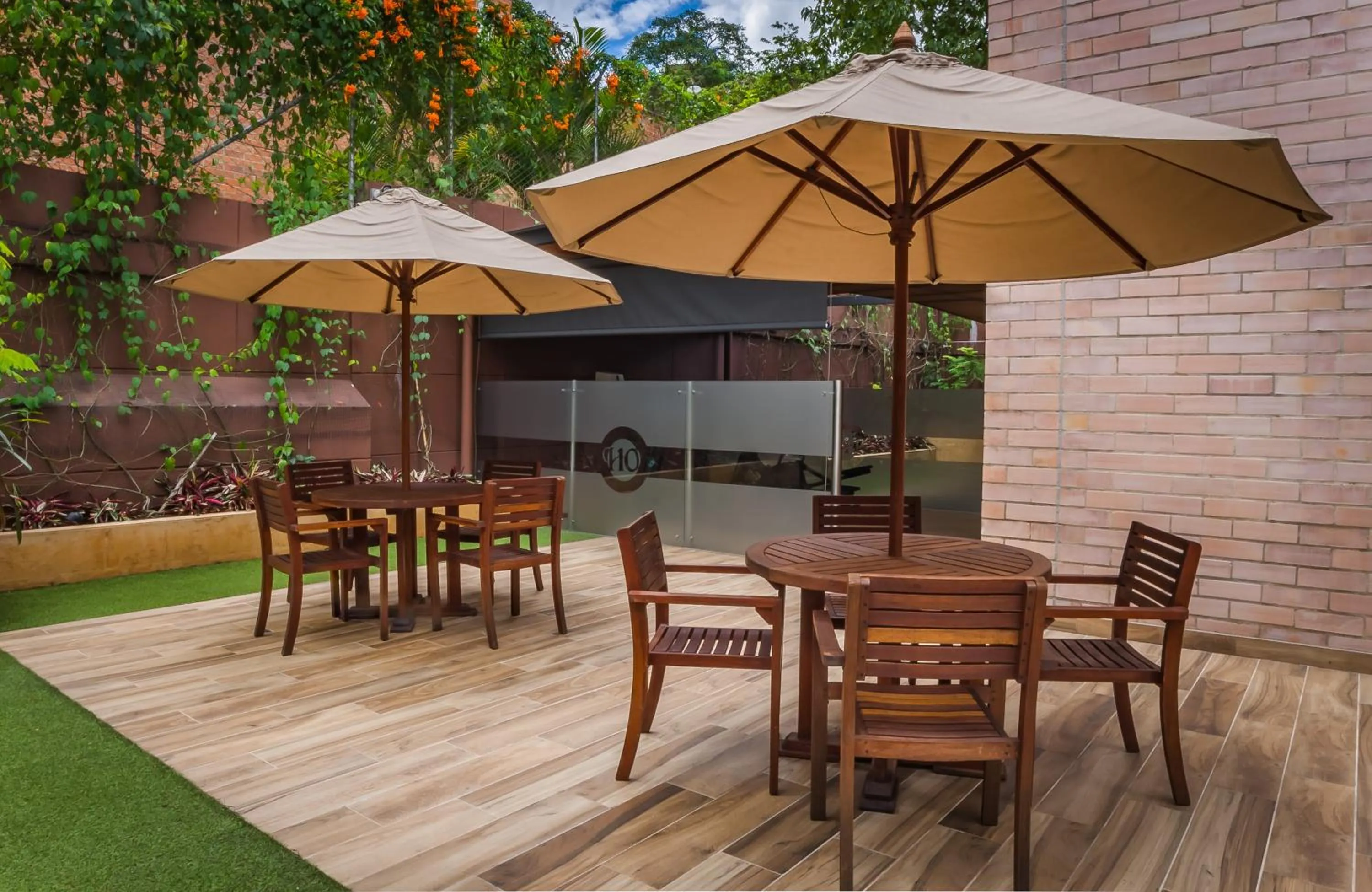 Patio in Hotel Lomas 10 Medellin