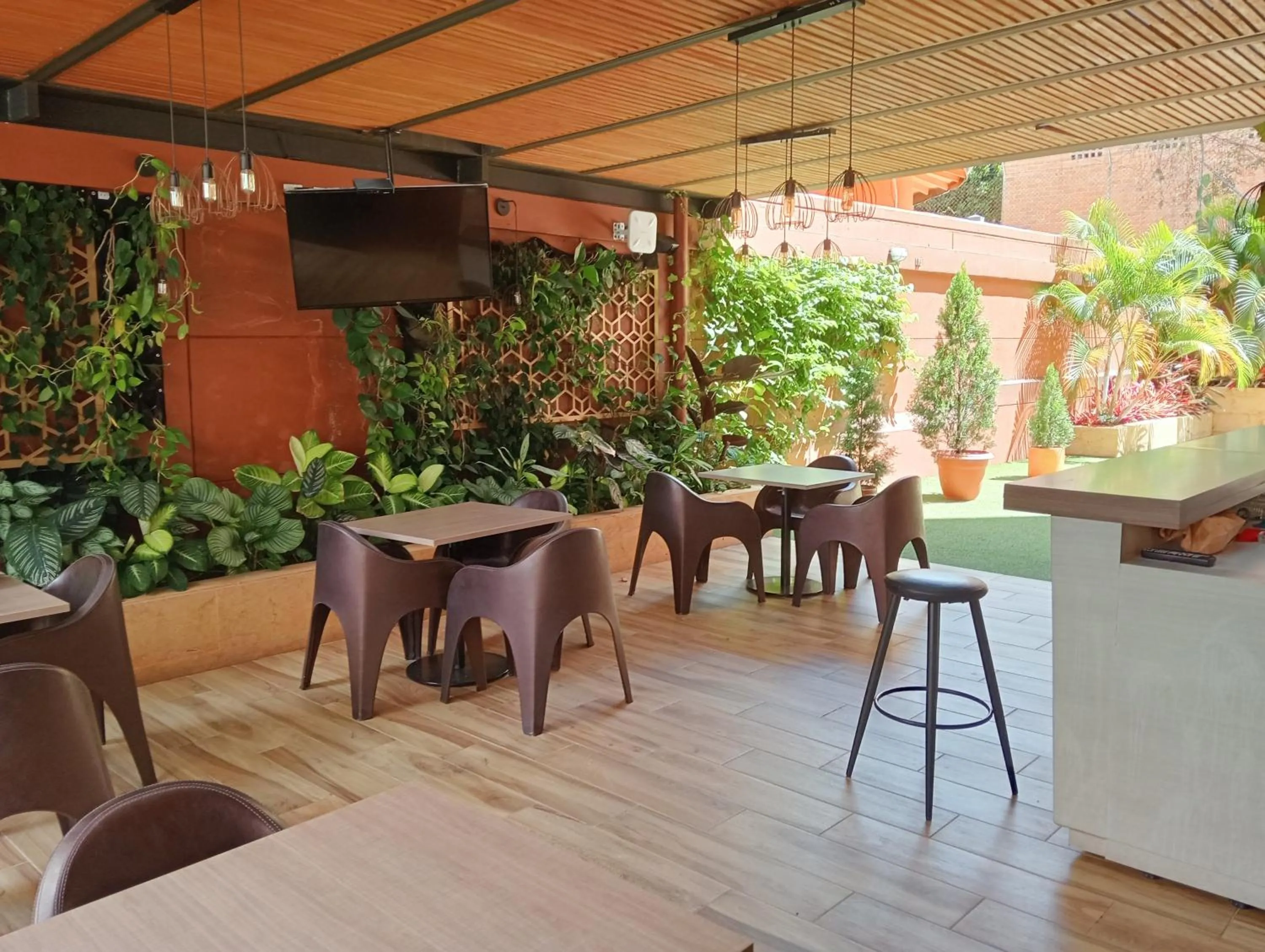 Patio in Hotel Lomas 10 Medellin