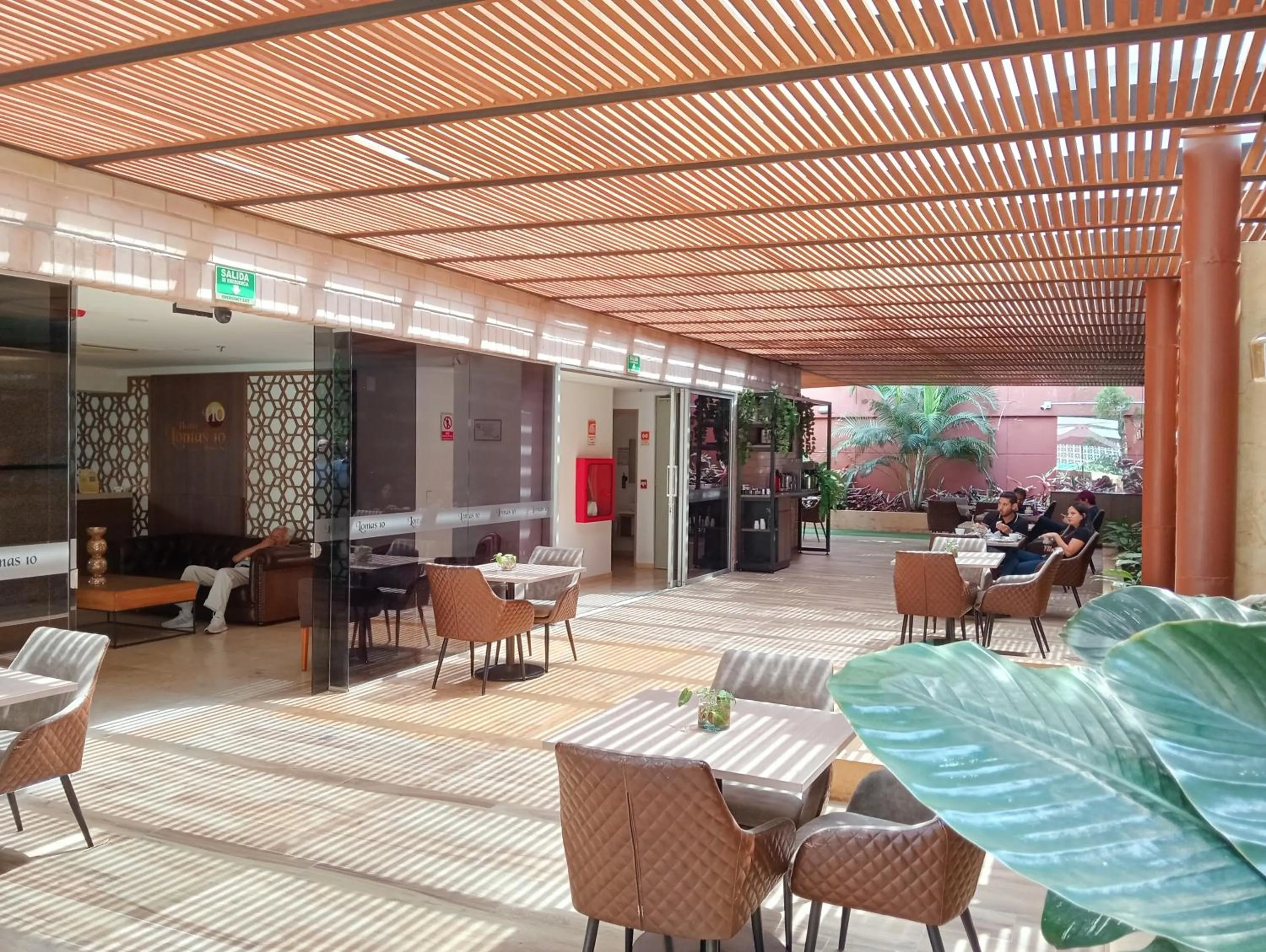 Restaurant/places to eat in Hotel Lomas 10 Medellin