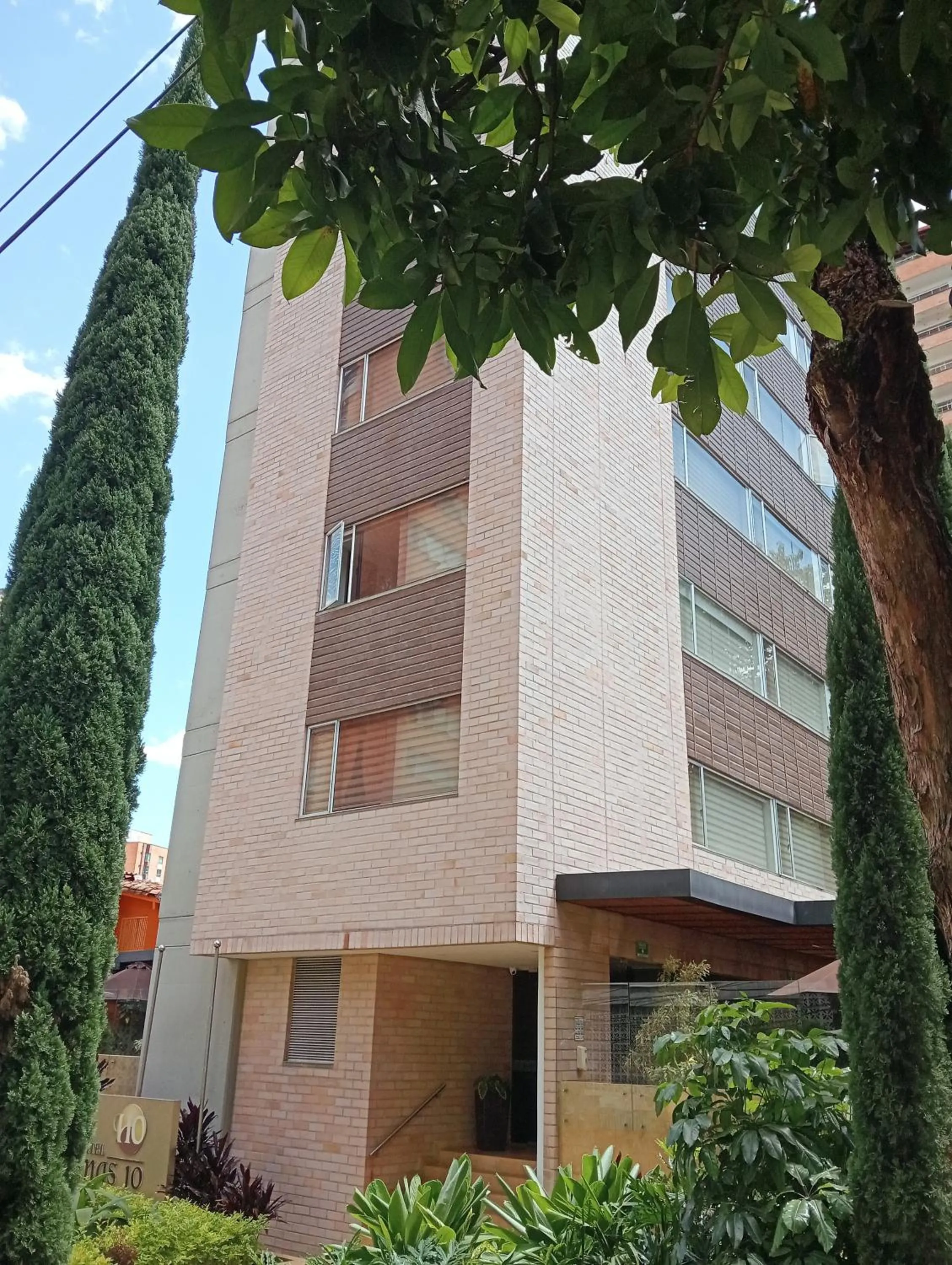 Property building in Hotel Lomas 10 Medellin
