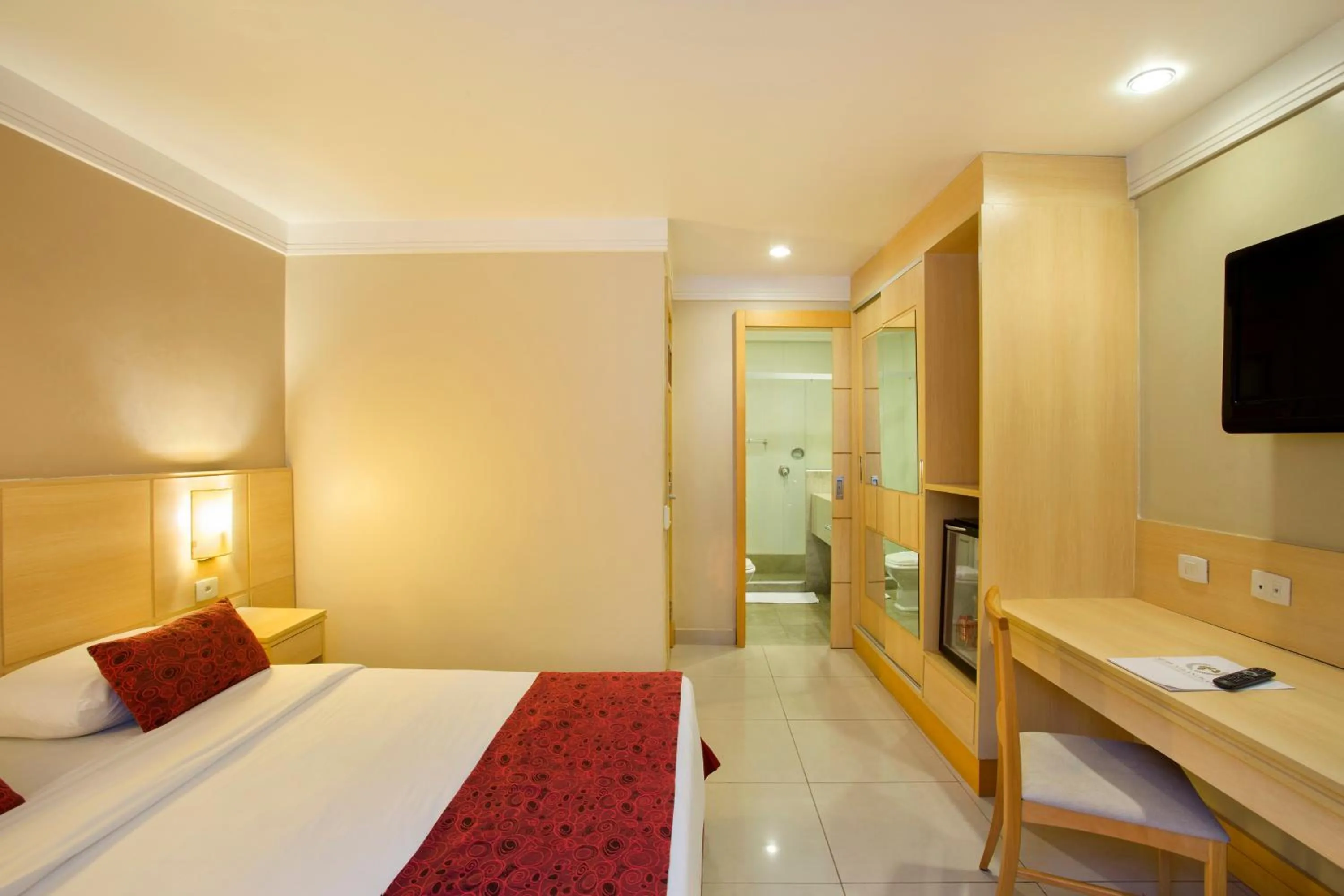 Bed in Hotel Atlântico Copacabana