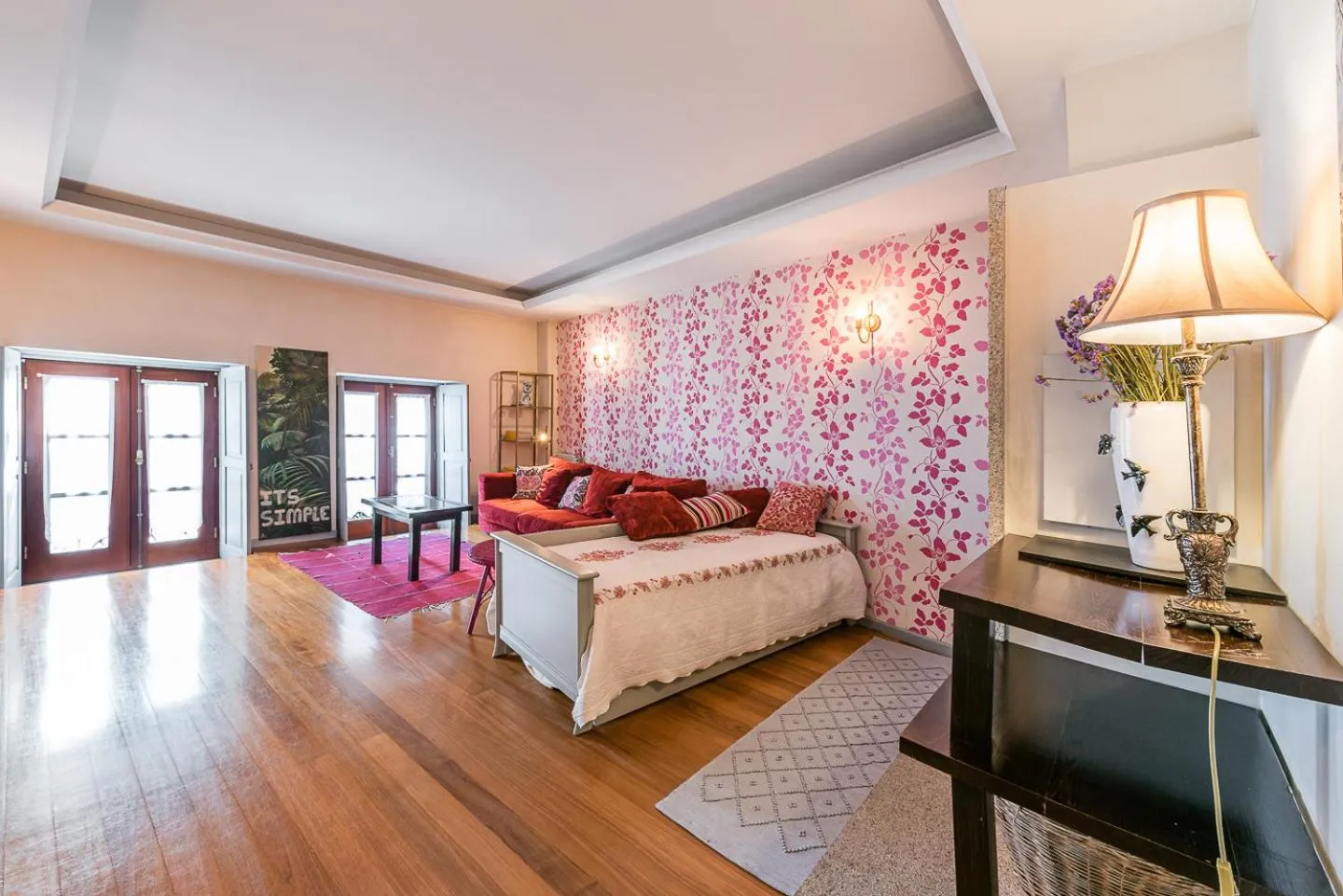 Living room, Bed in Praça Guest House