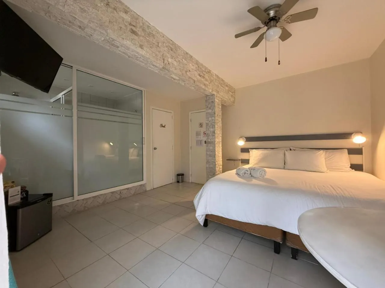 Bed in Victoria Hotel y Spa