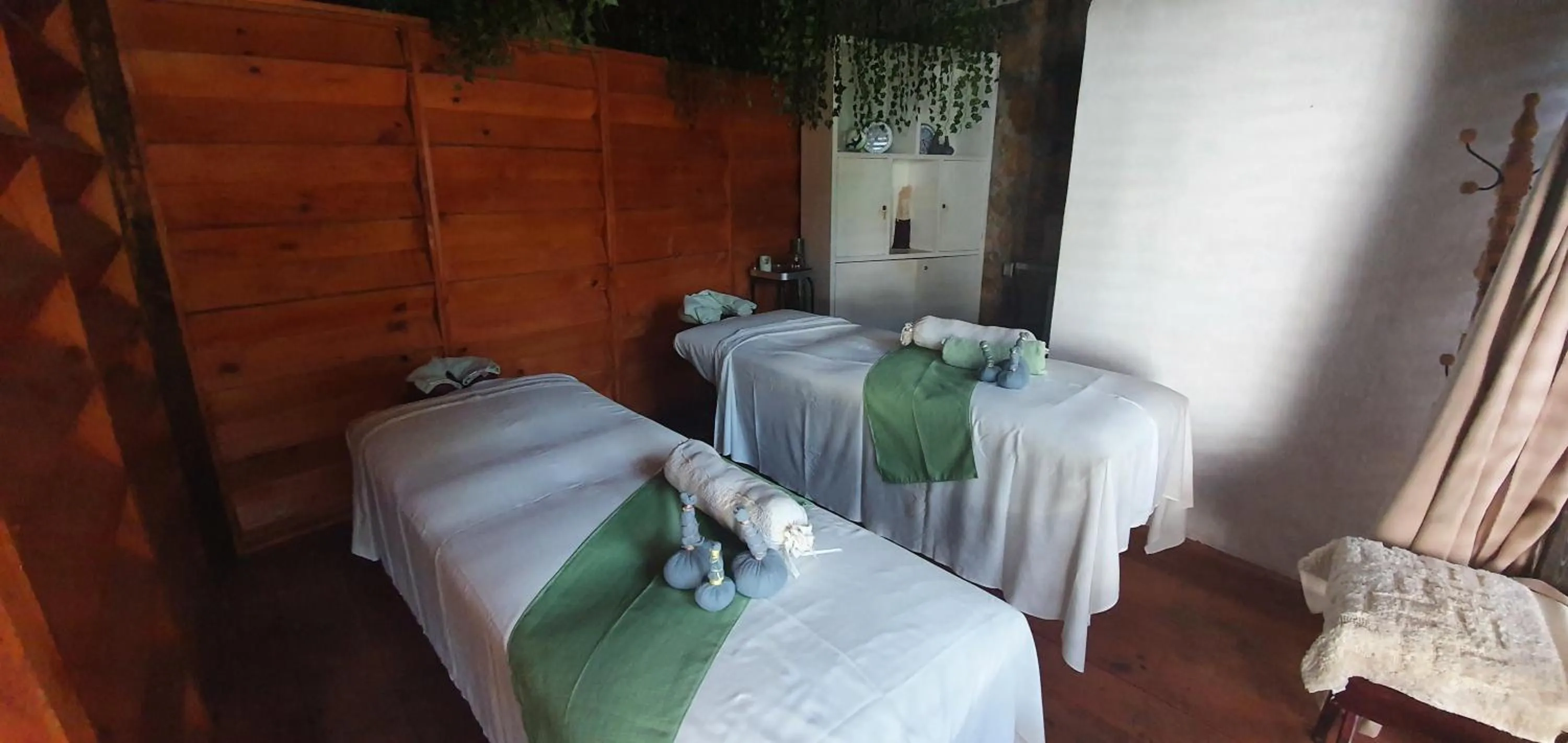 Spa and wellness centre/facilities, Bed in Victoria Hotel y Spa
