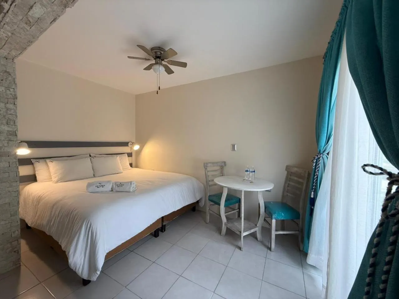 Bed in Victoria Hotel y Spa